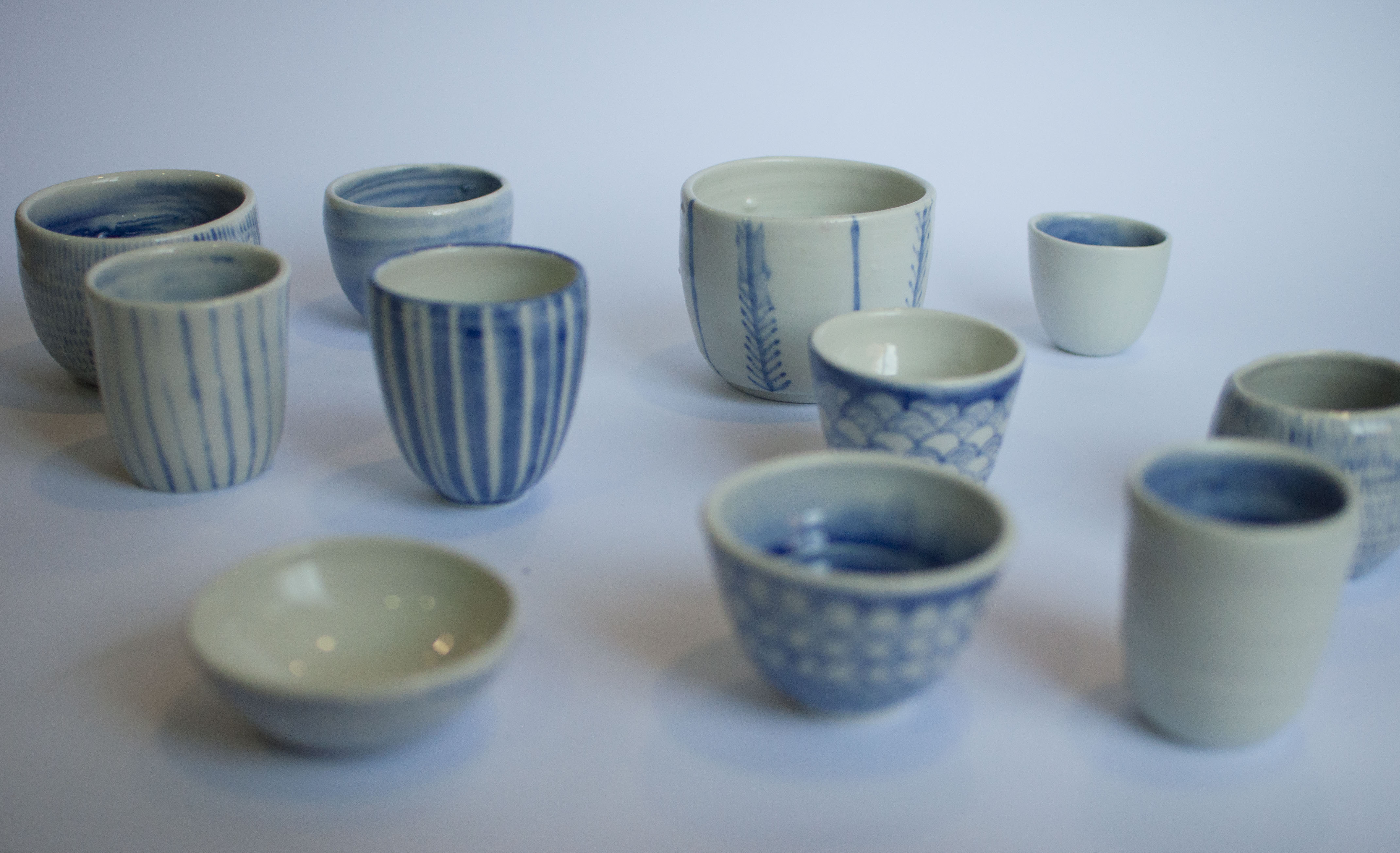 Arita cups. High-temperature porcelain. Thrown in electric wheel. Hand painted with cobalt blue. Bogot&aacute; 2019 