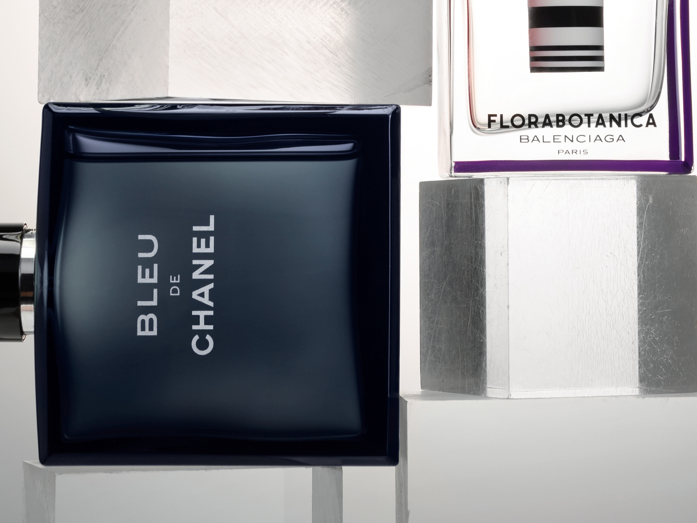 Sonja Gutschera + Leif Osthoff, Flacon, Lipstick, Close Up Beauty, Perfume, Rouge, Cosmetics, Scent, Water, Studio, Still Life, Plexi glass