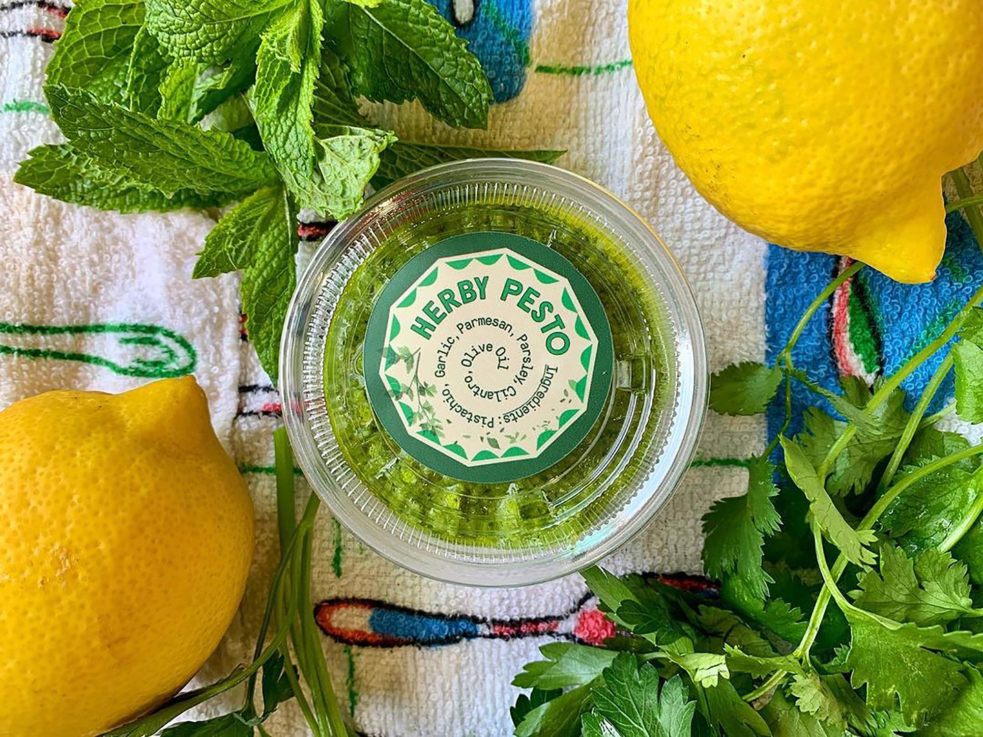 Mantuh2Go — Visual Identity