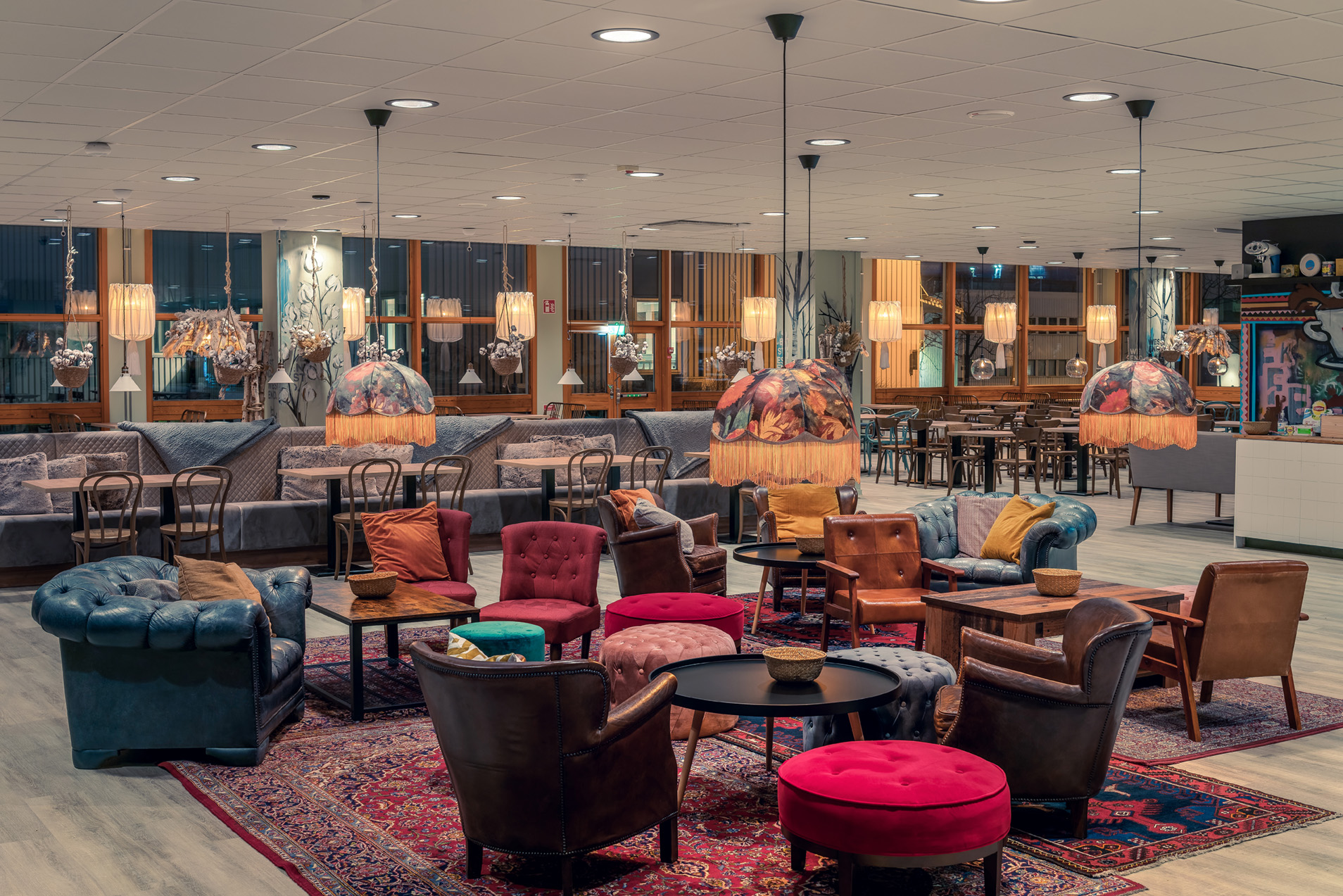 RESTAURANT / WEST END