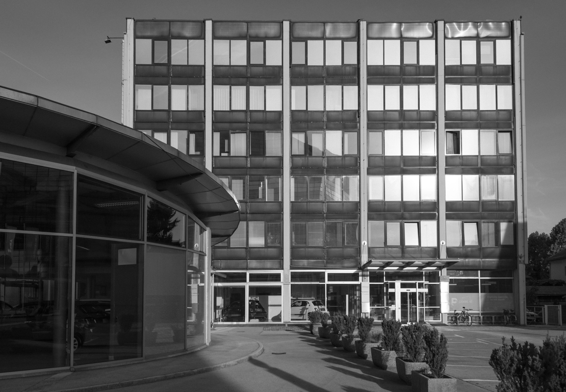Poslovna stavba na Dunajski cesti, Ljubljana / 1966