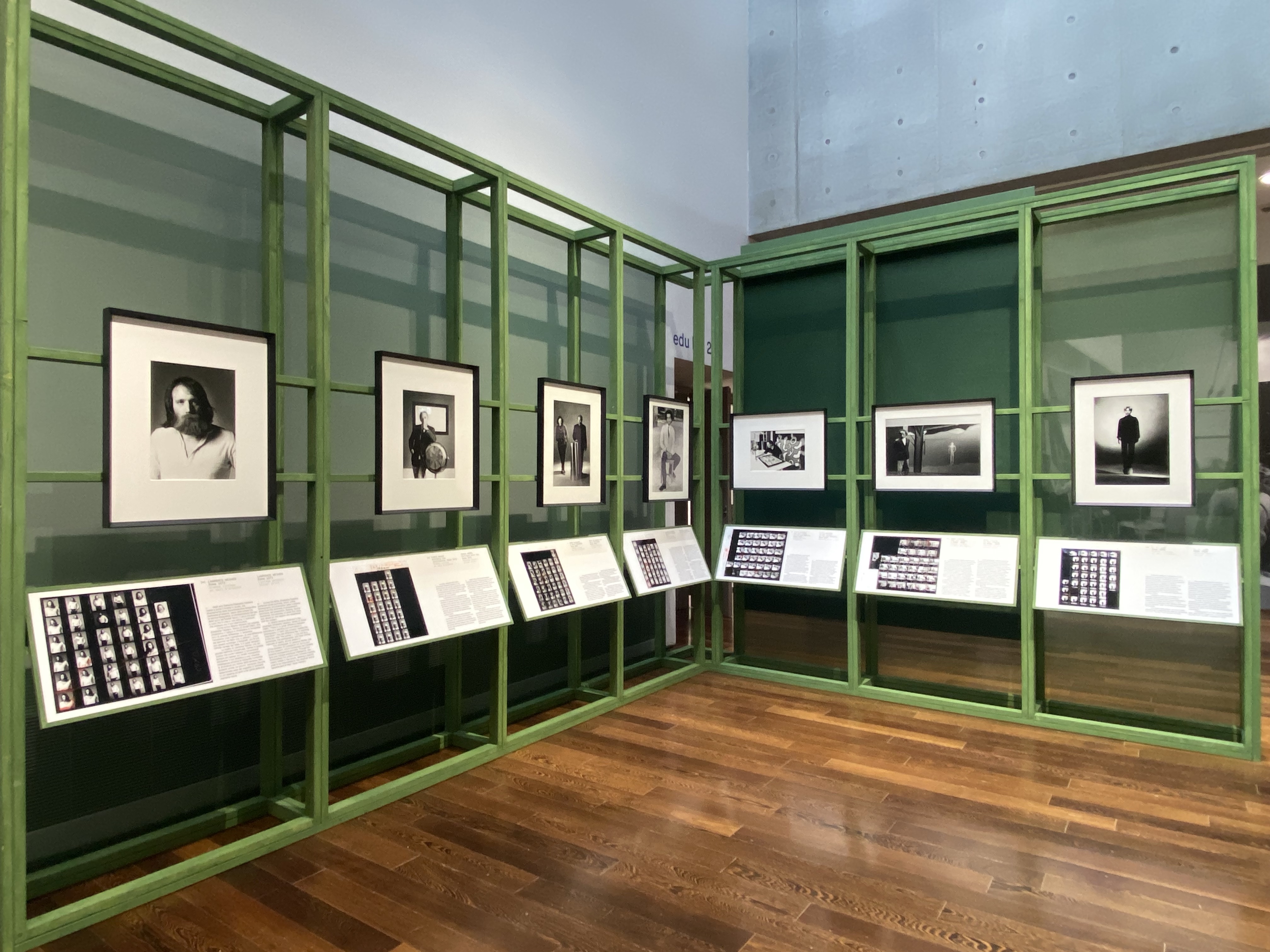 Installation view della mostra Obiettivo sugli artisti. Elisabetta Catalano