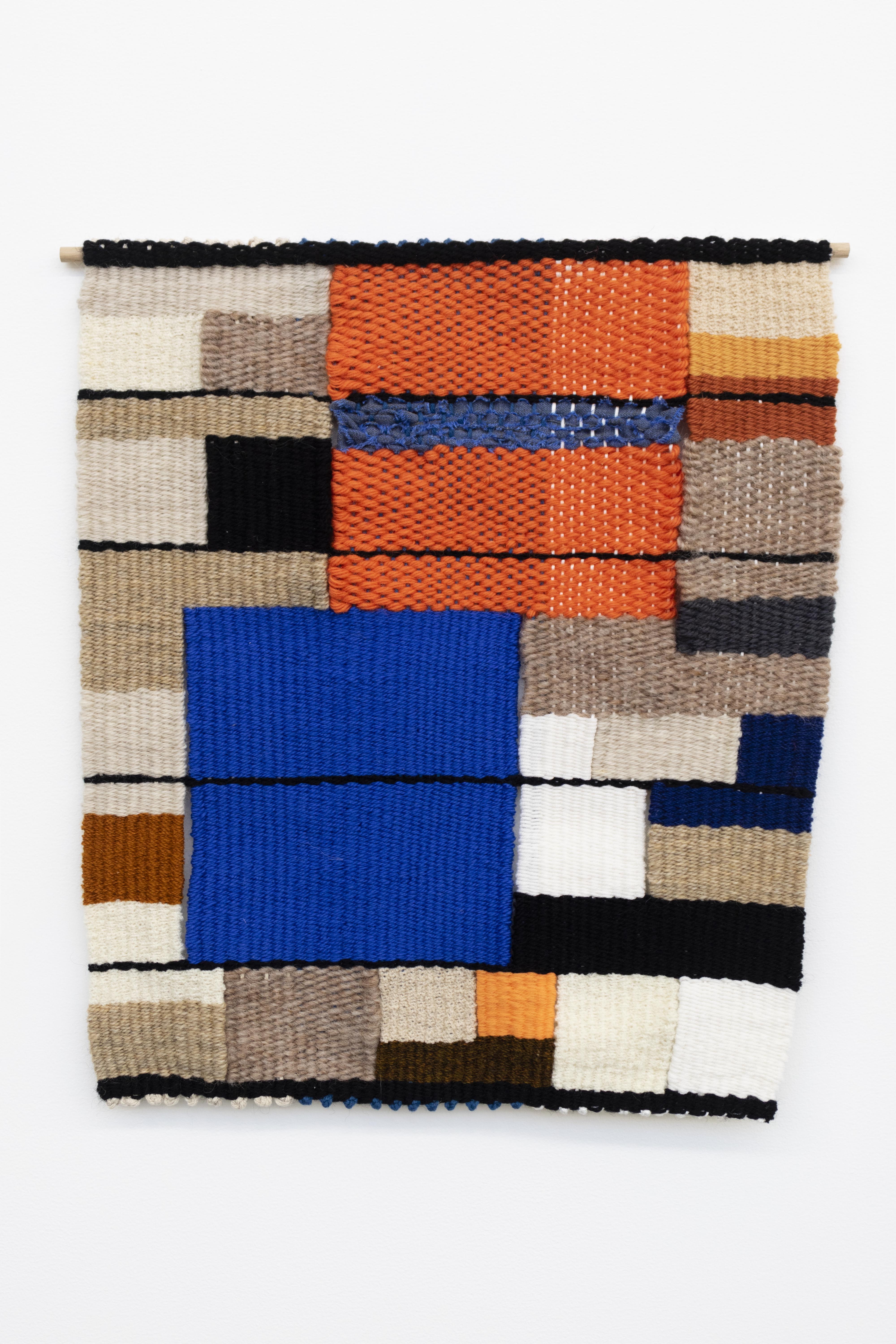 Jacqueline Stojanović, Blok I (blue and orange), 2019, Handwoven tapestry made of wool and cotton, 41 x 47 cm