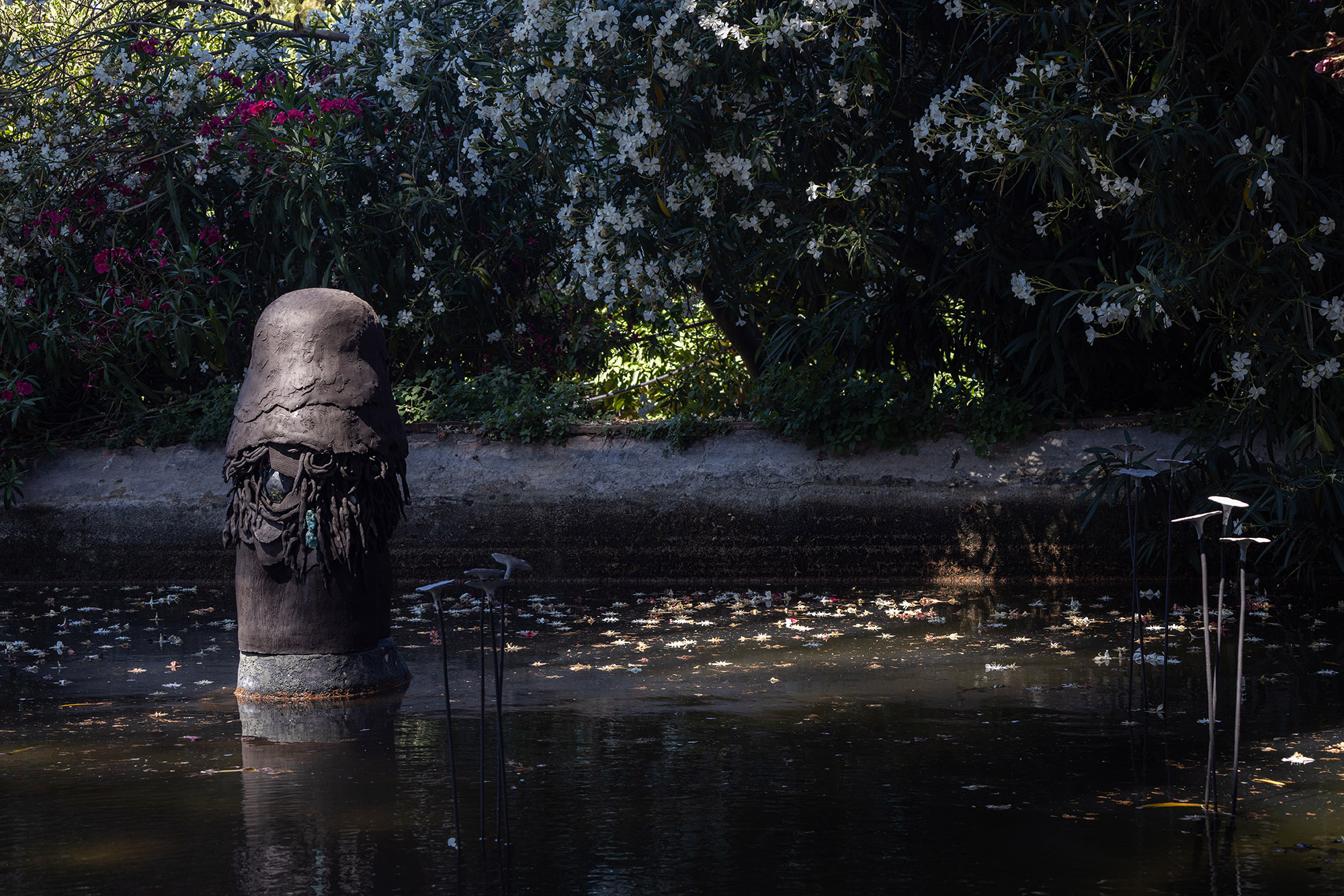 Anestis Michalis, Here, With You, new commission for the exhibition ONCE WE WERE GARDENS, 2025, DEO, Karavas Estate,Kampos, Chios Island, Greece, courtesy of the artist and DEO, photo: Nikos Alexopoulos