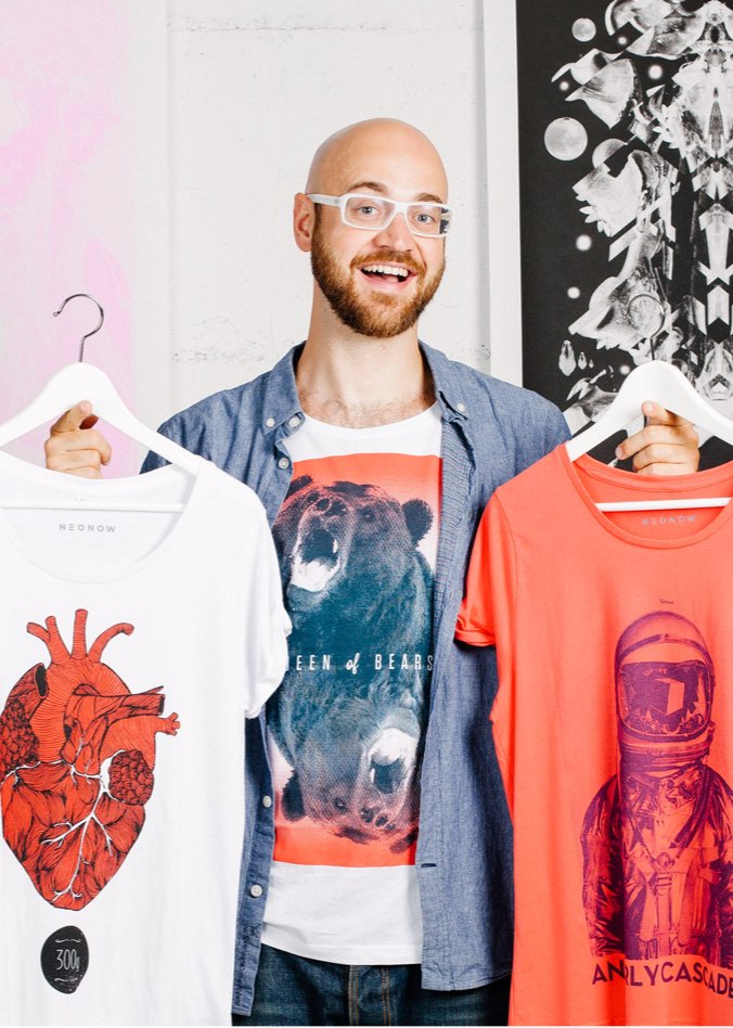 Nikolas MauruschatMerchandise