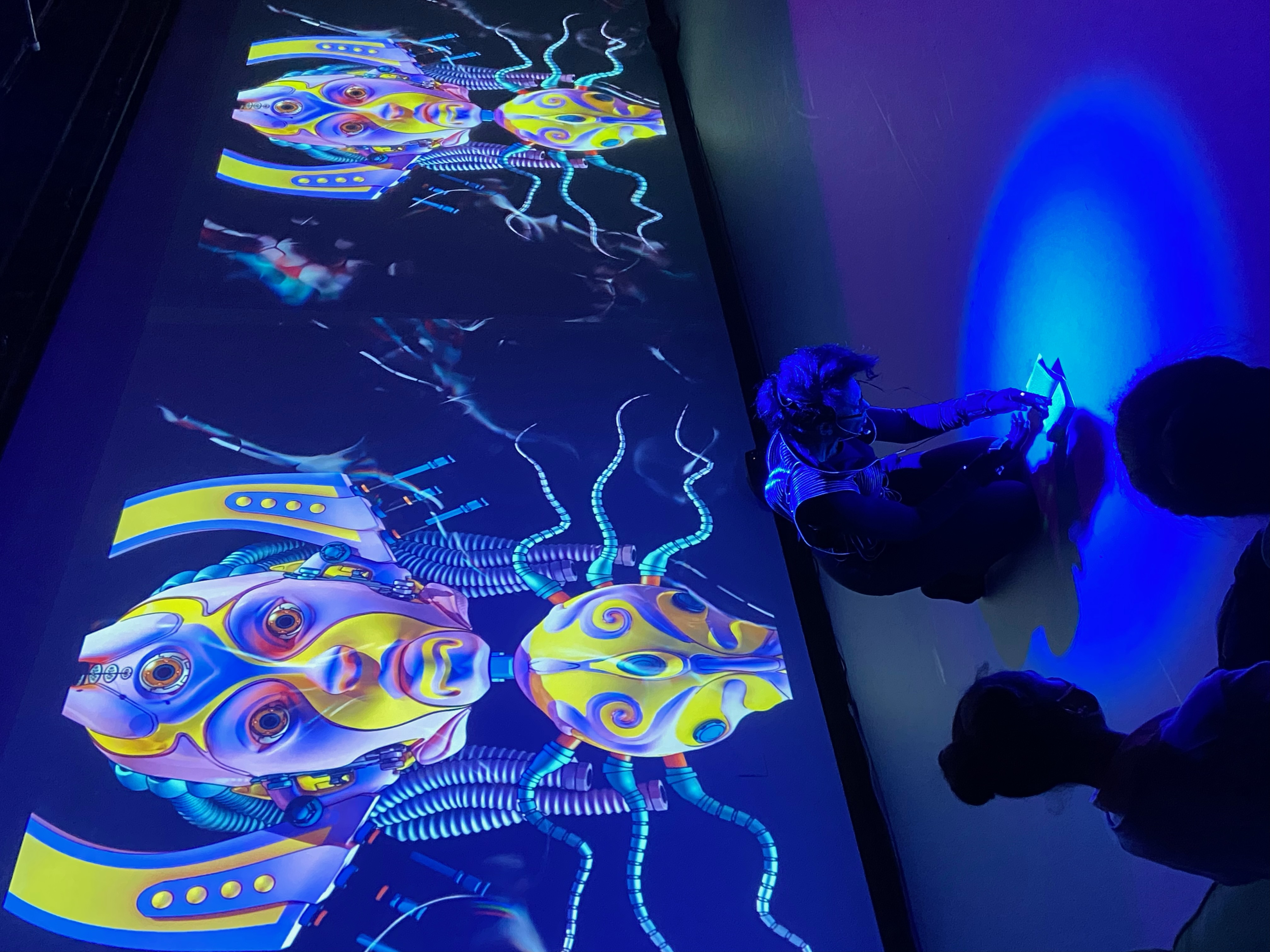 Nona Hendryx performing "Untethered" at the Movement Lab's work-in-progress show. Projected visuals by Allison Costa. Photo by Gabri Christa.