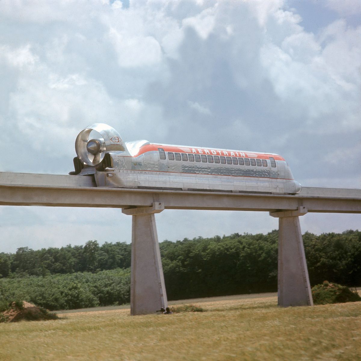 Chimères & fantasmes autour du monorail - Exercice — Revue bien urbaine