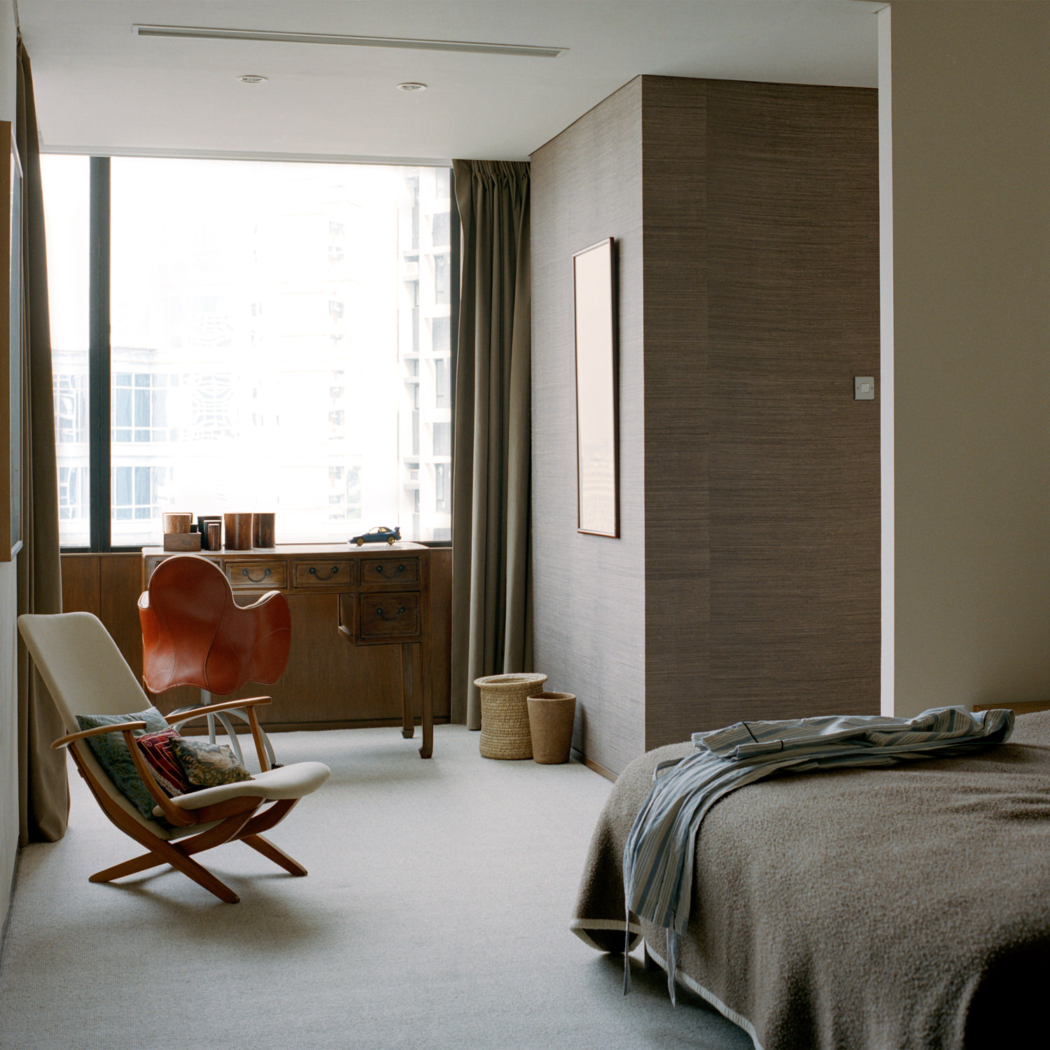 HONG KONG APARTMENT • ELLE DECORATION