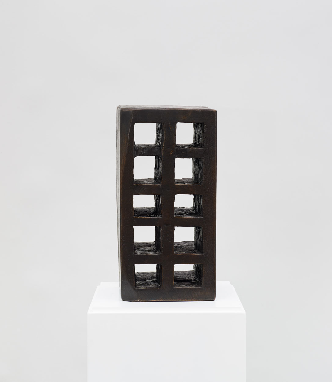 Teen_Non Fiction, 2018. bronze. 40cm x 20cm x 20cm