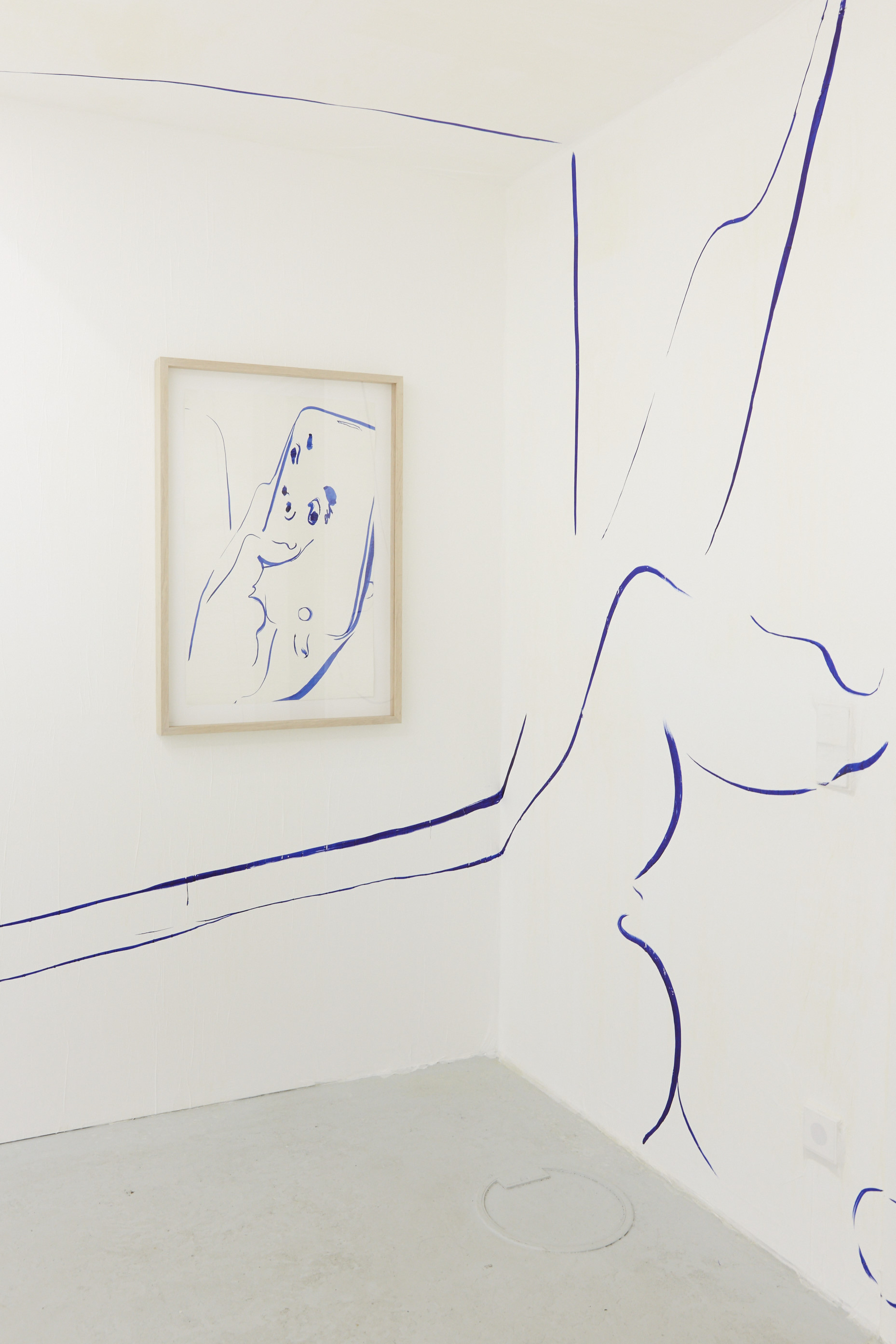 “screenplay”, Installation, ink on wallpapered silk paper, ultramarine undiluted, bonded up to three layers, size variable, framed work installed on top: 112 x 62 cm, 2017, on view during the show: Watchlist III at Evelyn Drewes Galerie, Hamburg, 2017, Photo: Tim Fulda