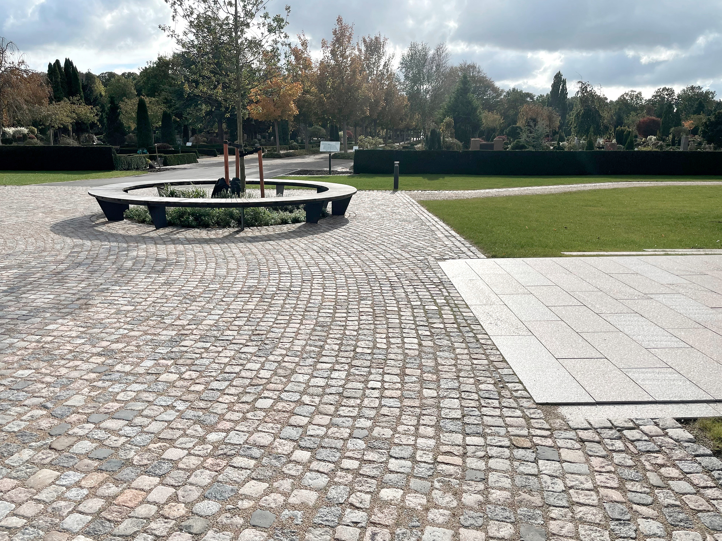 Koncentrisk  belægningsmønster m. indlejret stjernemotiv