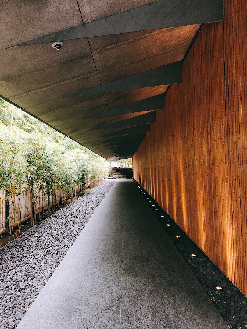 Entrance to Nezu Museum designed by Kengo Kuma © Yoshika Kon