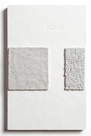 fome   I   crushed ceramic plates and binder on cardboard   I   prato de cerâmica moído e aglutinante sobre papel cartão   I   20 x 30 cm