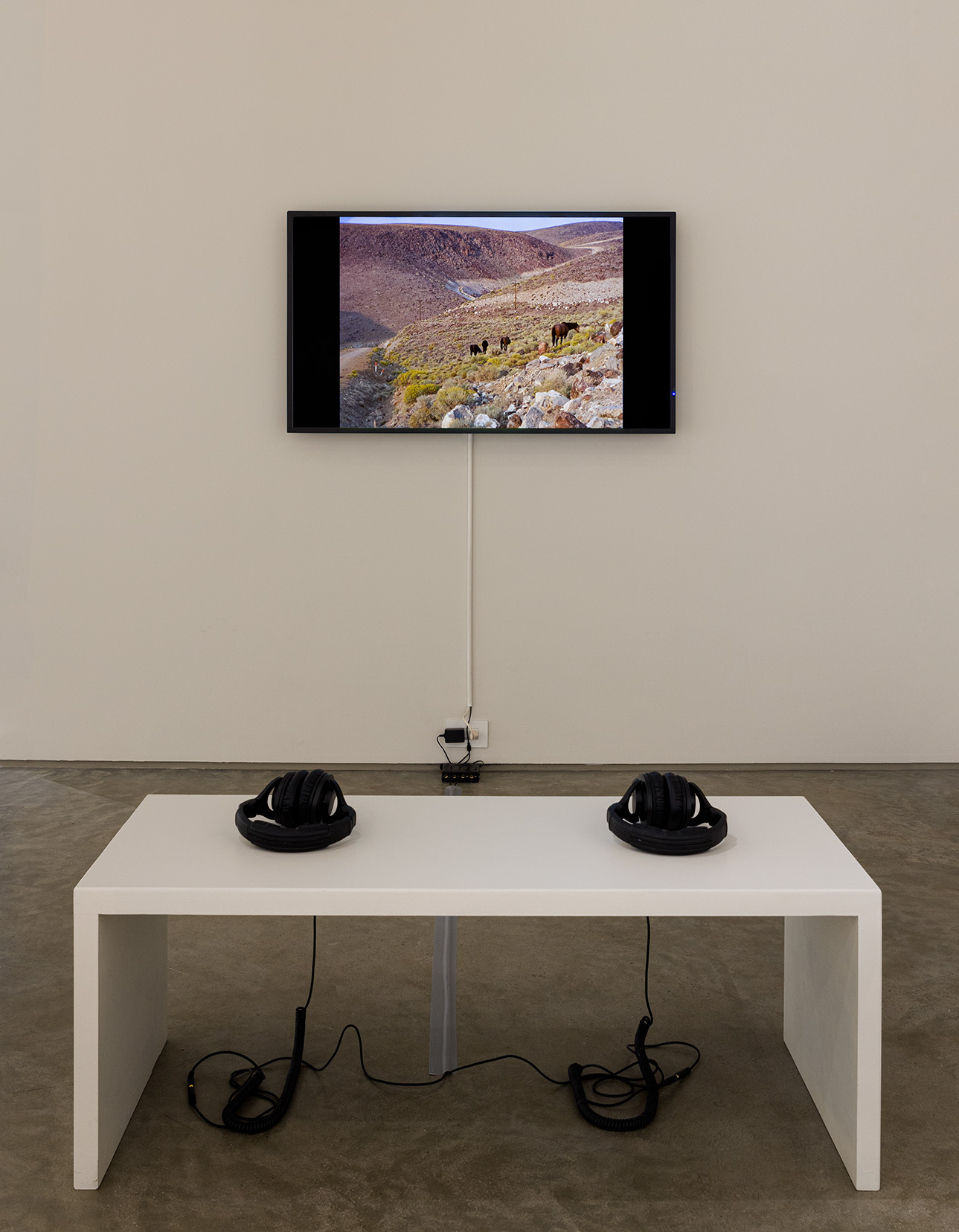 Elise Rasmussen, "in the Valley of the Moon," 2022. HD video transferred from 16mm film, 20 minutes 27 seconds. Photo by Etienne Frossard.