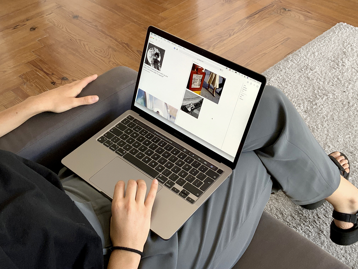 Call me Smith, Website