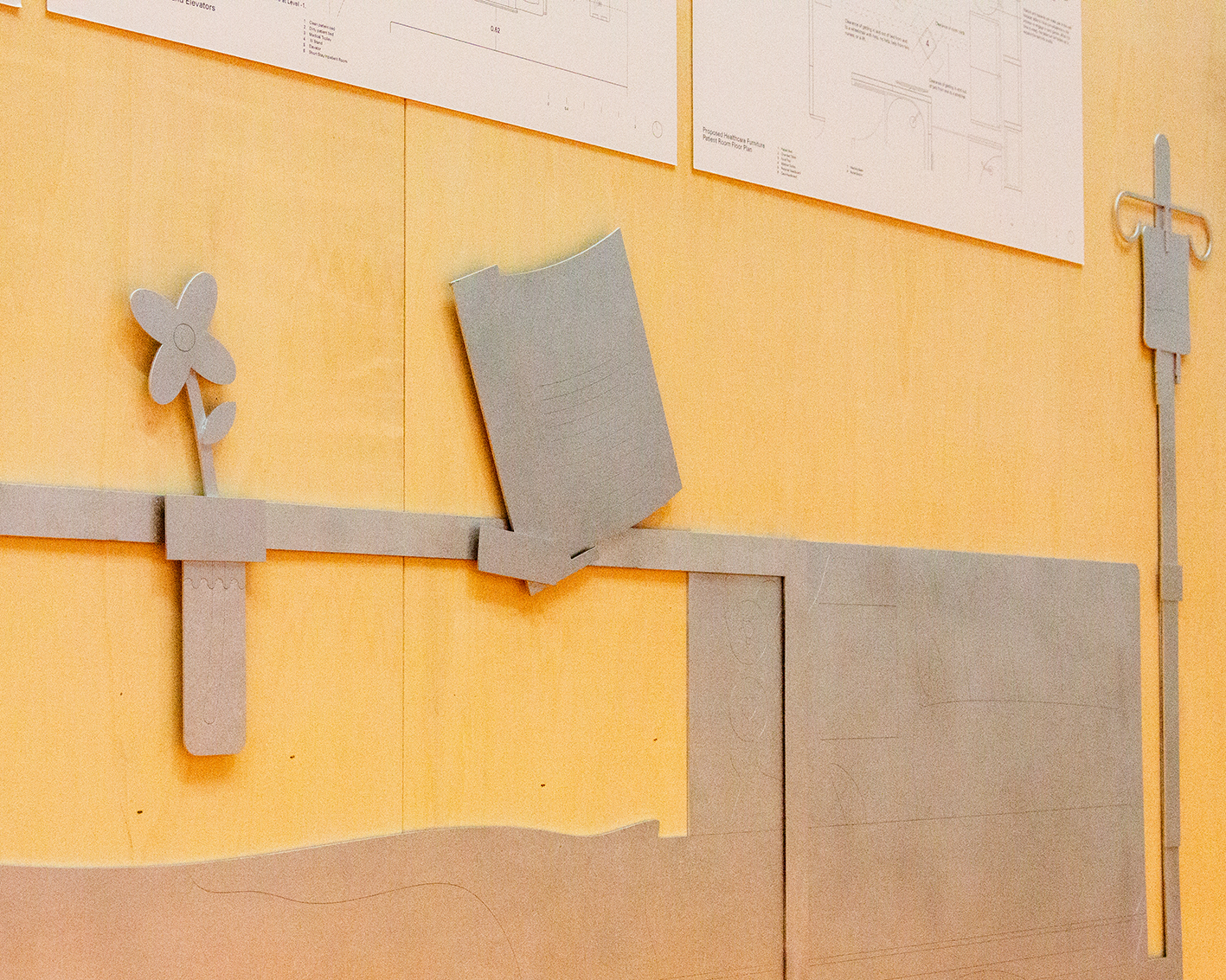 Bed This multifunctional hospital bed provides comfort and autonomy for extended stays, enabling rest, hygiene, and procedures. Equipped with all-terrain wheels and personal controls, it ensures seamless mobility and patient empowerment.