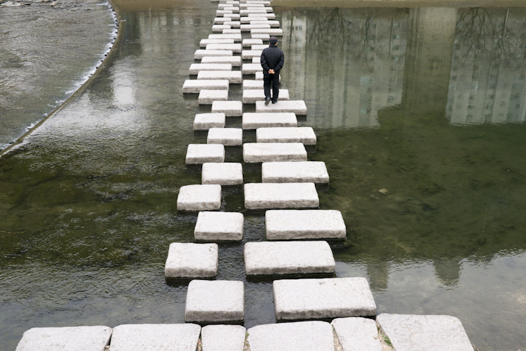 pedestrian crossing // cheonggyecheon