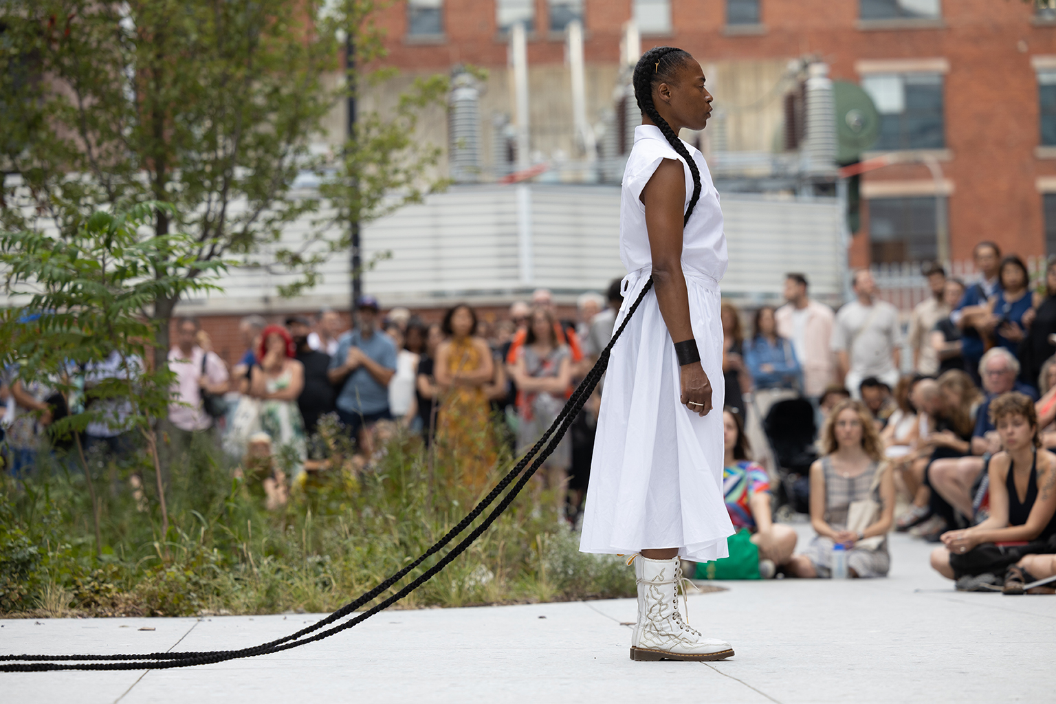 Jeannette Ehlers, We're Magic, We're Real #3 (These Walls), Fonderie Darling (MOMENTA 2023). Photo : Mike Patten.