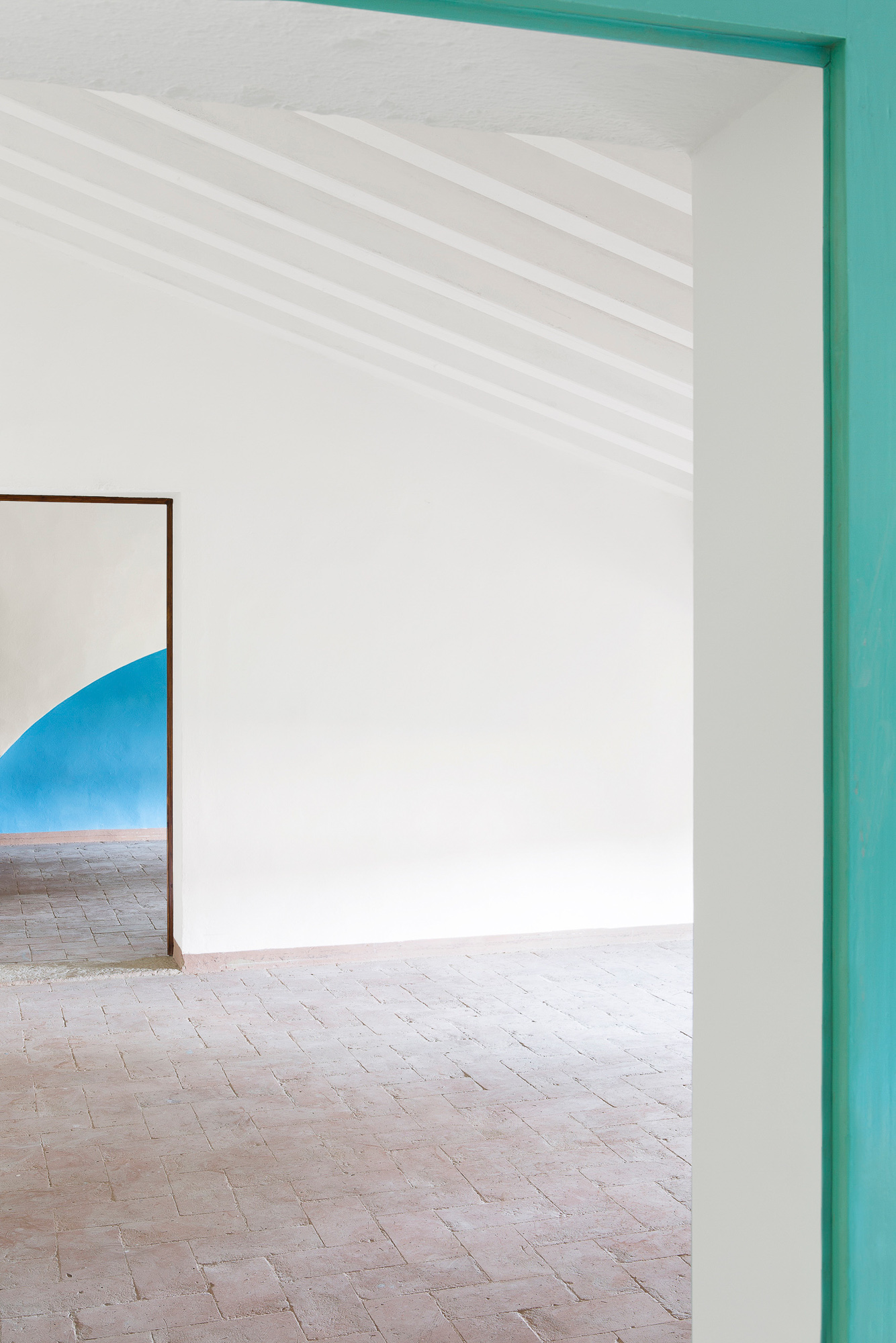 FV_Series_002_IMG_22_Vivaio_Doorway