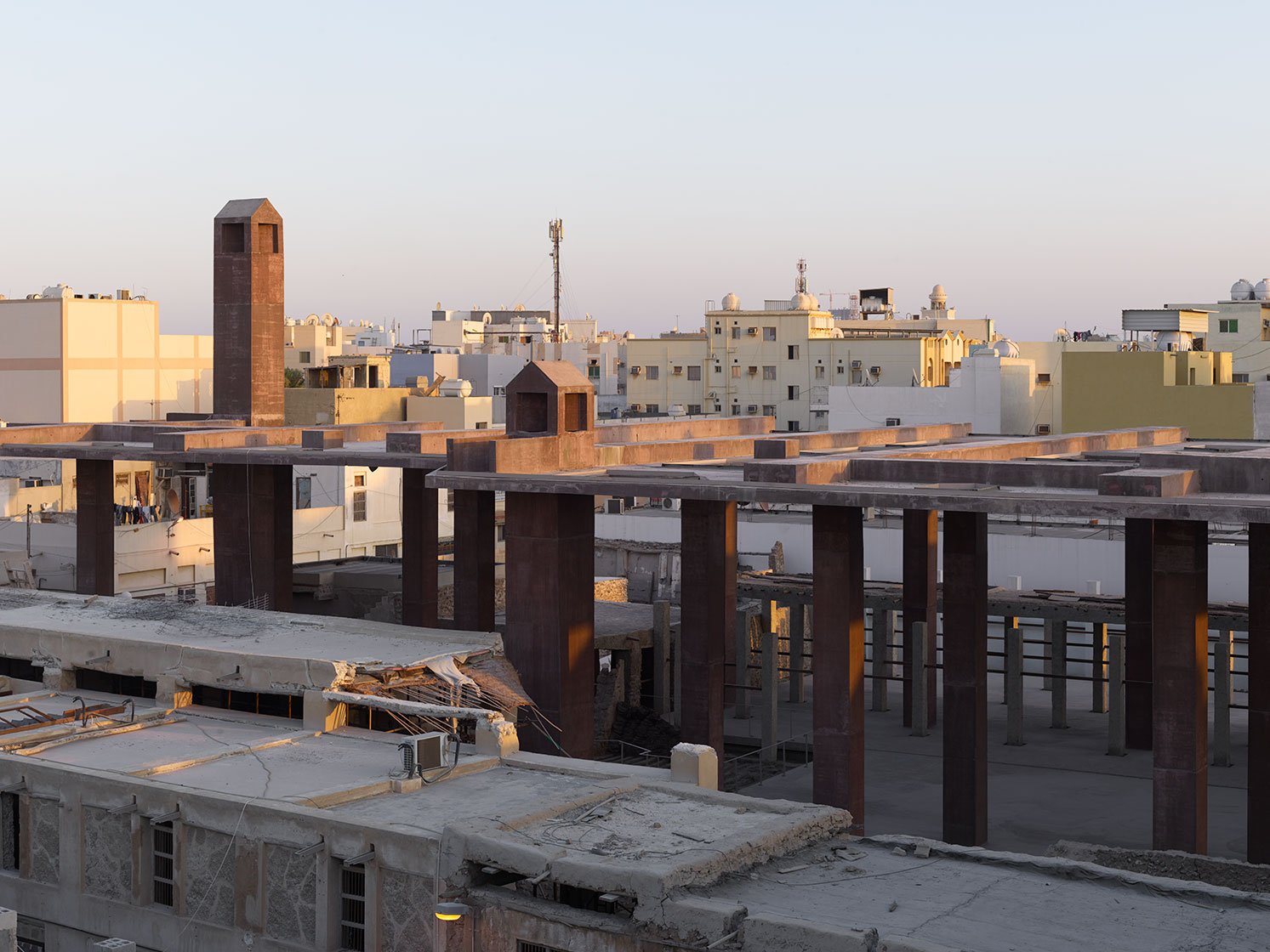 VALERIO OLGIATI - PEARLING PATH ENTRANCE - MUHARRAQ, BARHAIN