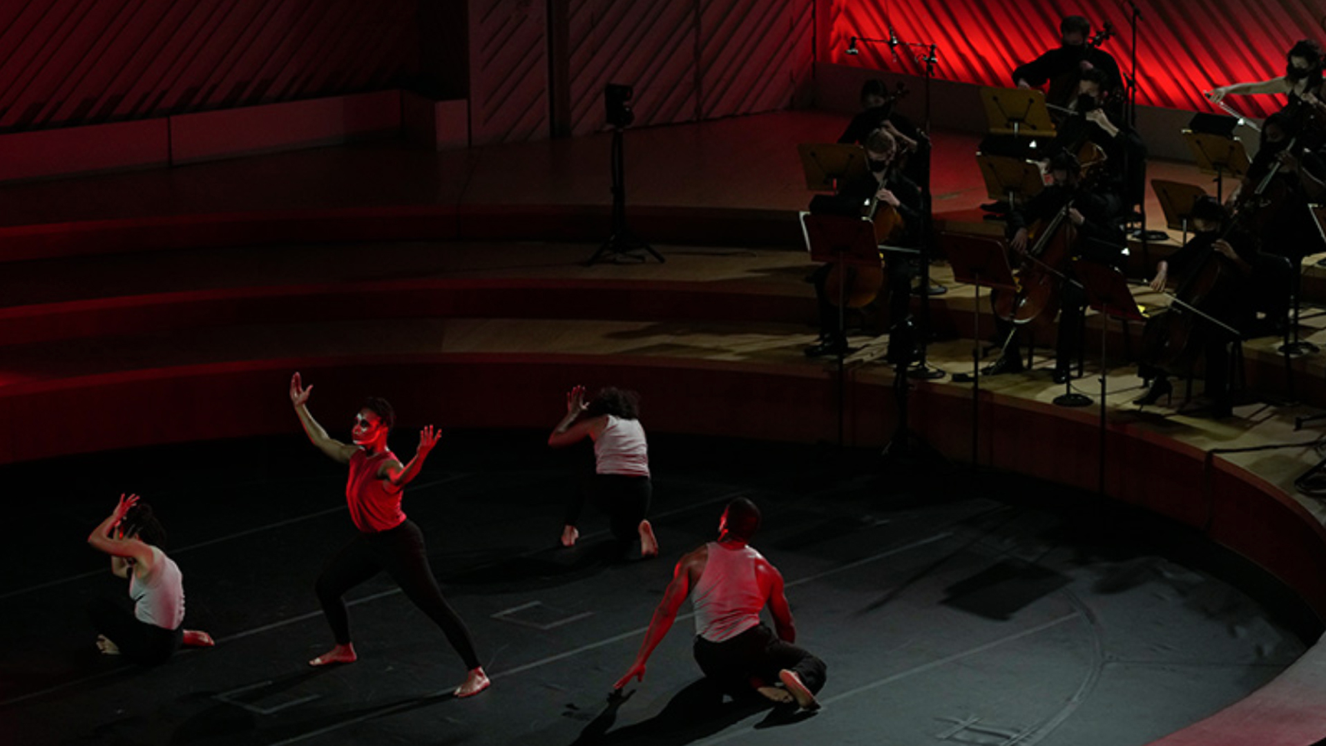 Joan, photo: Siggi Bachmann