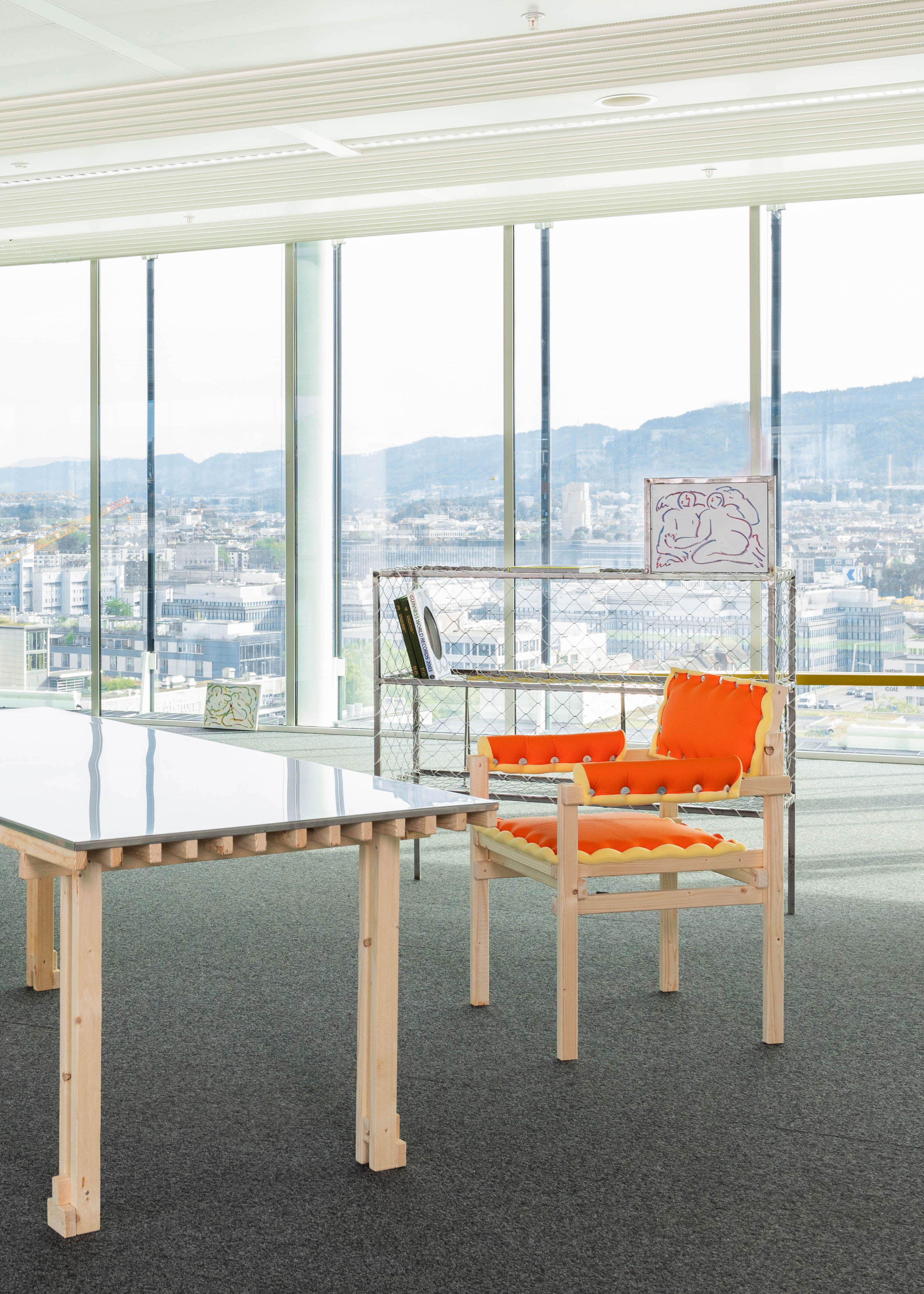MEUBLES MELDEMDining Table and Armchair