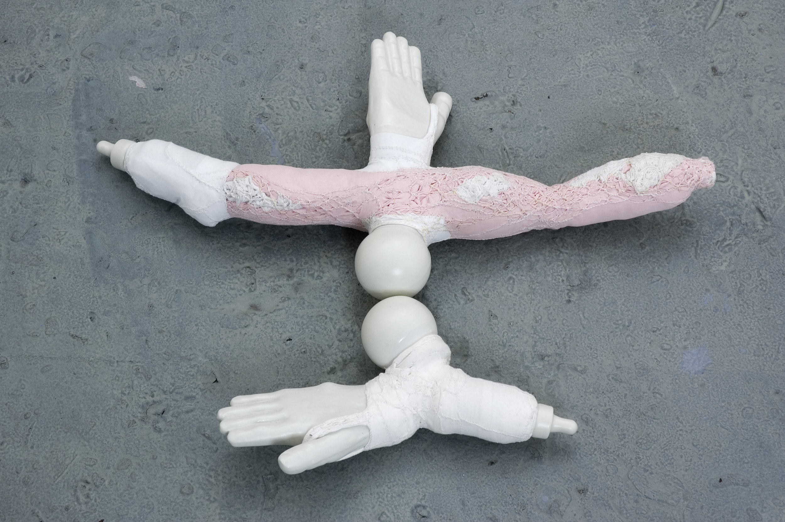  Ex-Voto, 2006/2007 . Glazed porcelain and various fabric embroidered with cotton thread . Collection Museu Victor Meirelles, Florianópolis, Brasil