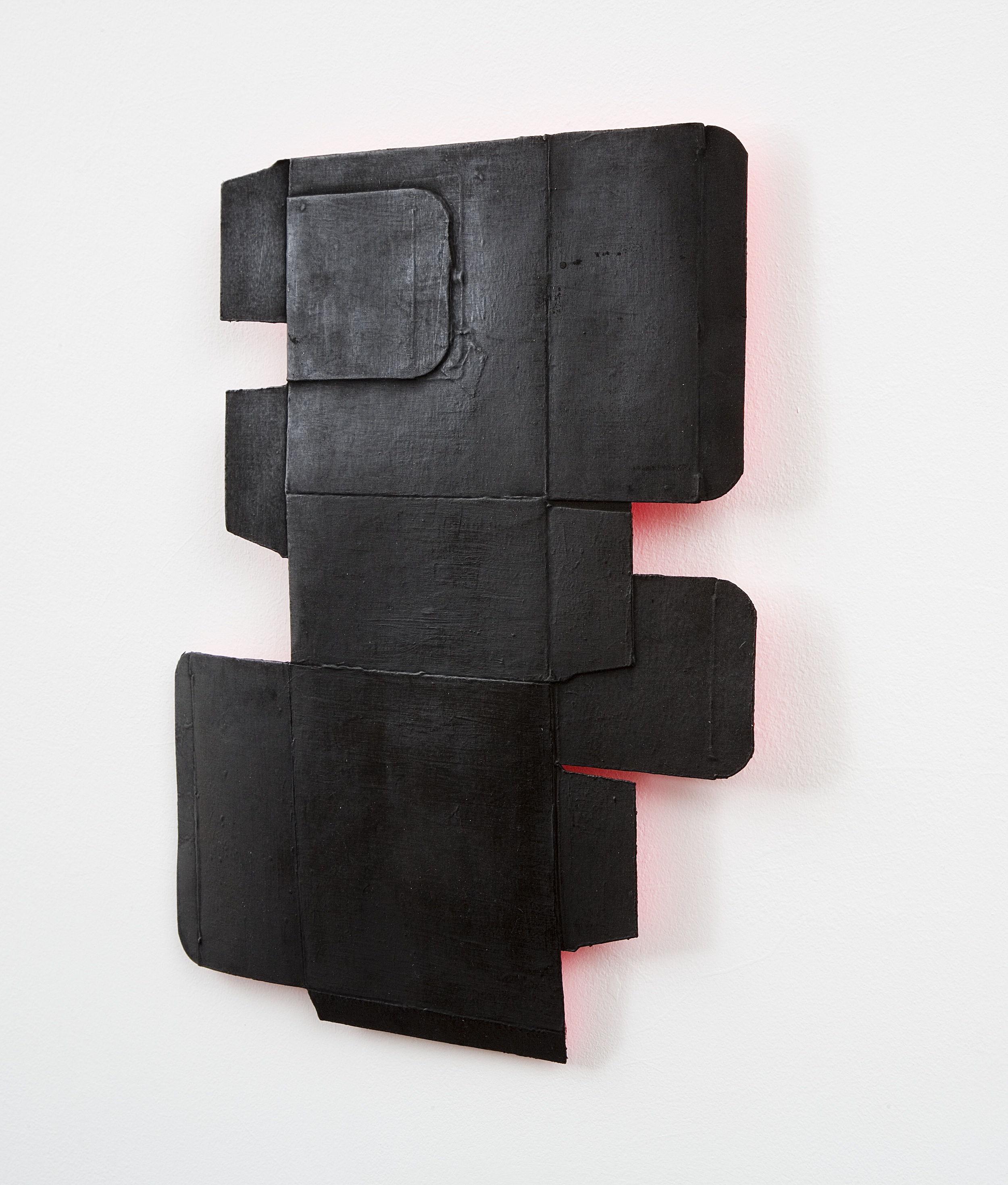  Black Field, 2007. Oil and acrylic on folded medicine box – Sizes and dimensions variable . Private Collection, São Paulo , Brasil