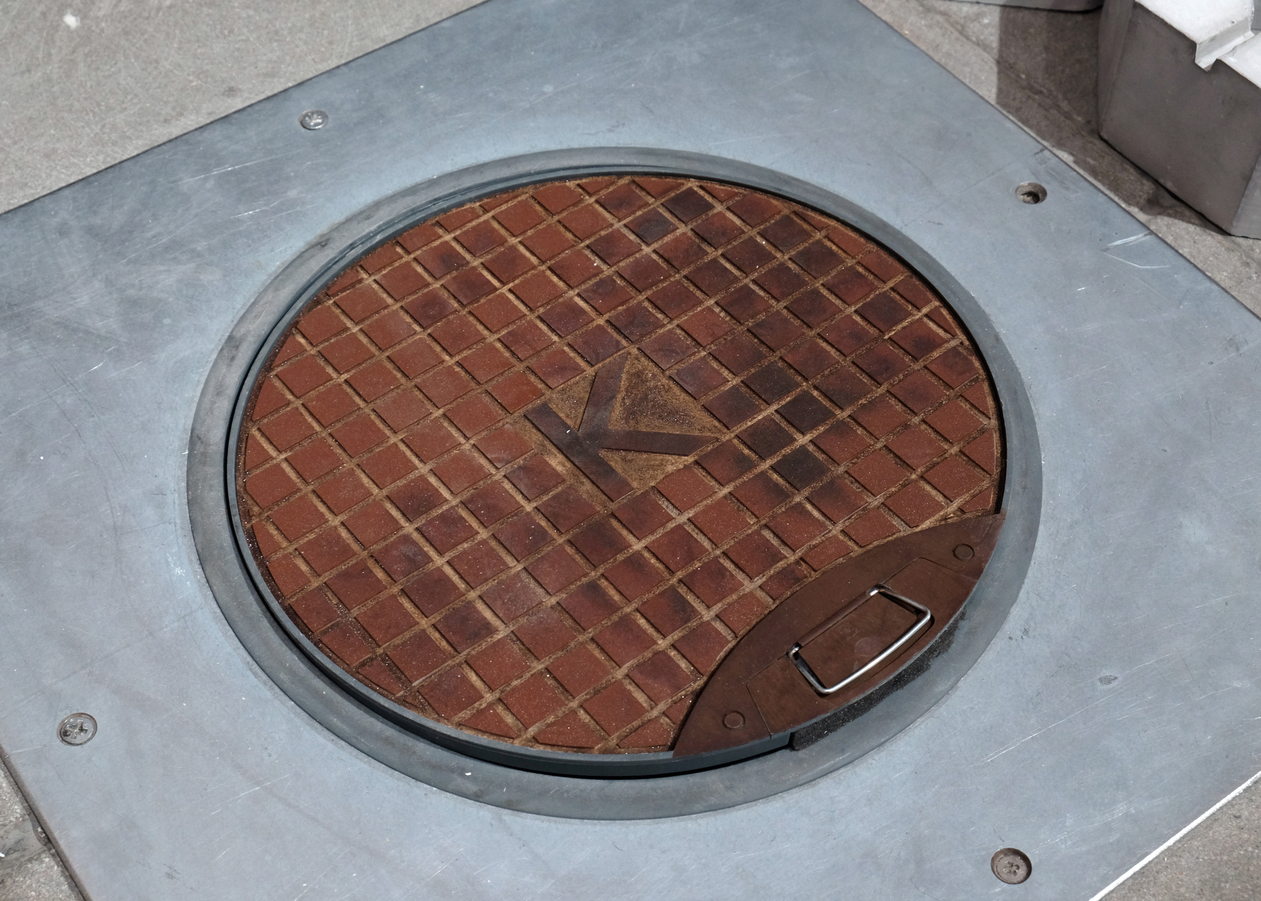 Site specific sewer hole (electrical outlet).