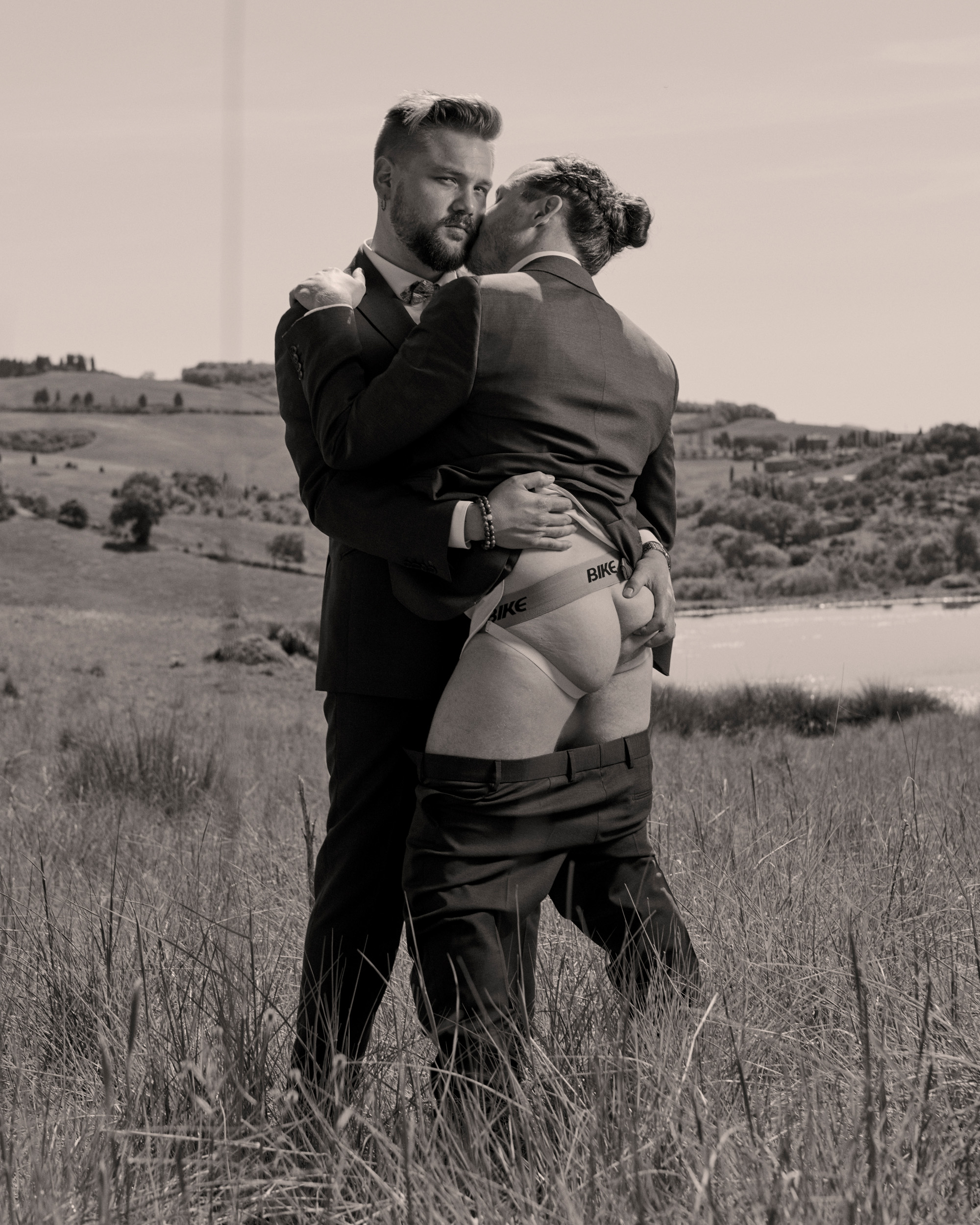 WEDDING PICTURES, 2023