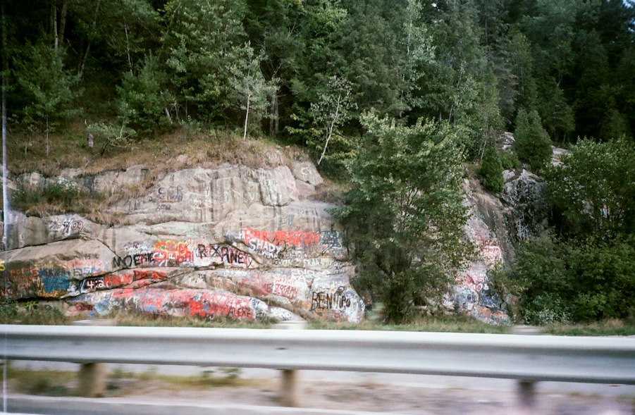 Graffiti Photography by José Enrique Montes Hernandez 