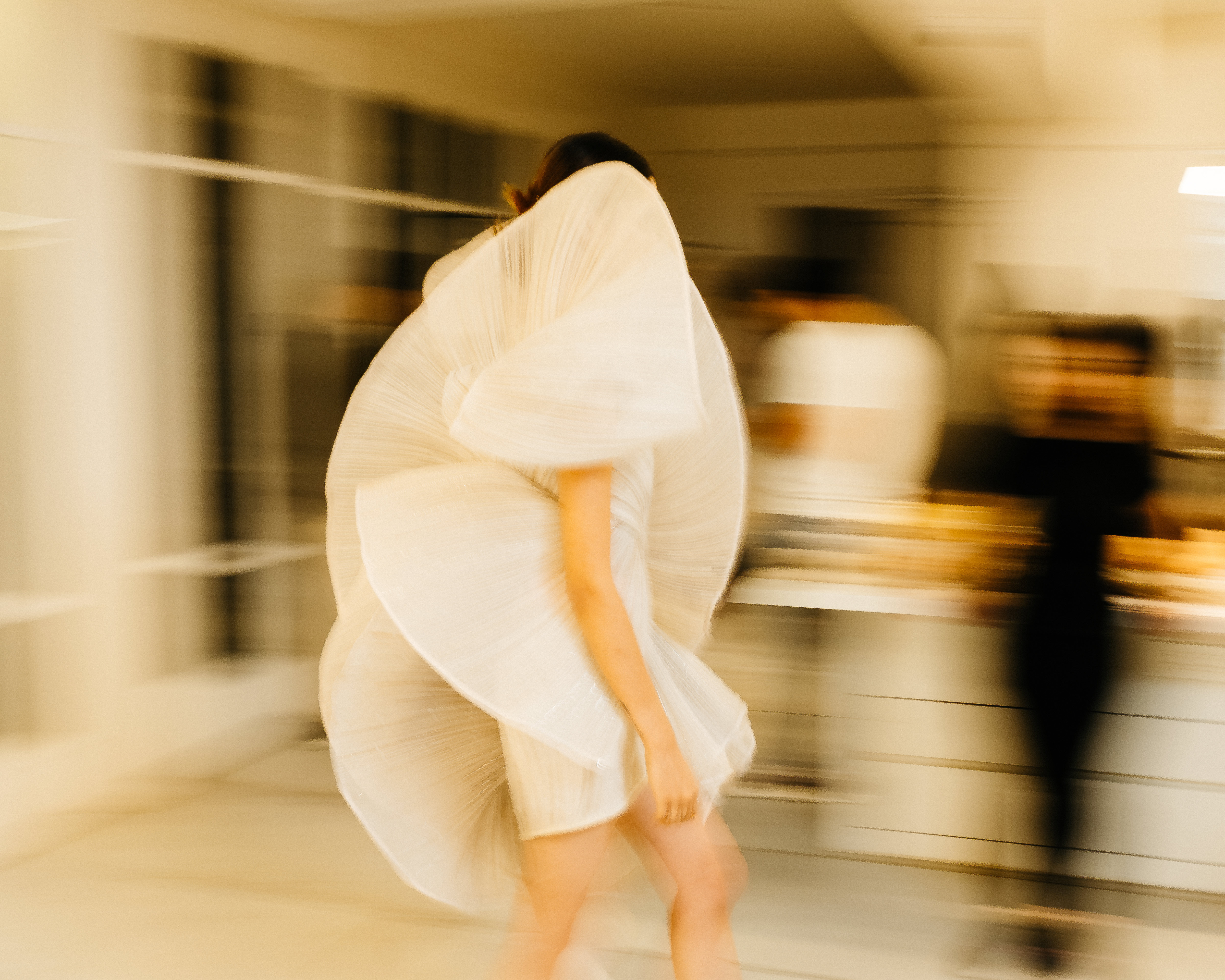 GG PARIS SHOW BTS 23