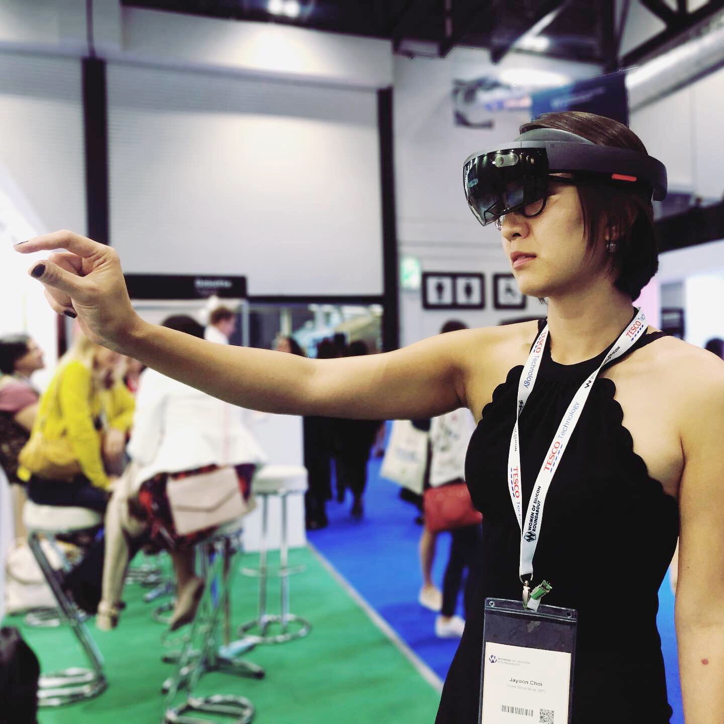 Choi. J (2019) Live AR Drawing performance [using Microsoft Holo Lens], Women In Silicon Roundabout, Excel Centre, London.