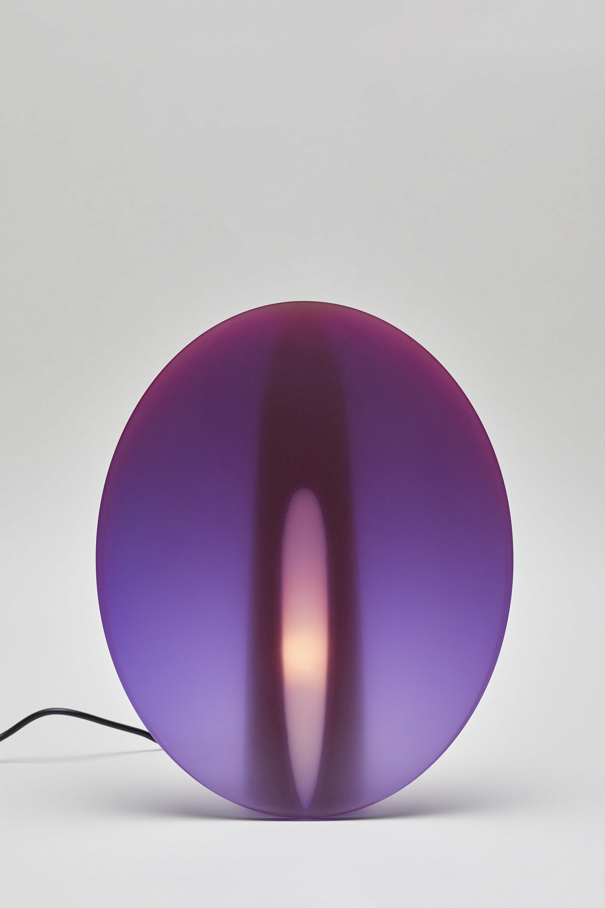 PLUEER SMITT, Plus One, 2019 Resine