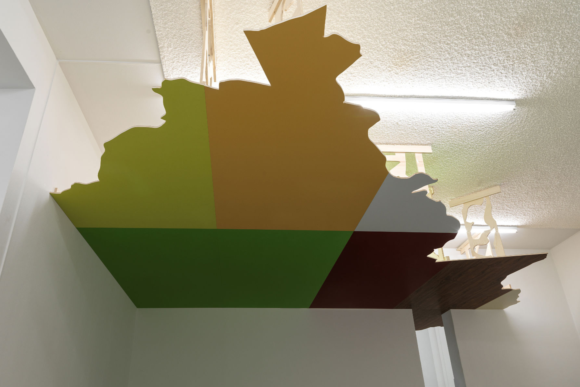 Rainbow Backing #1, 1030 x 730 x 252 cm, 2019