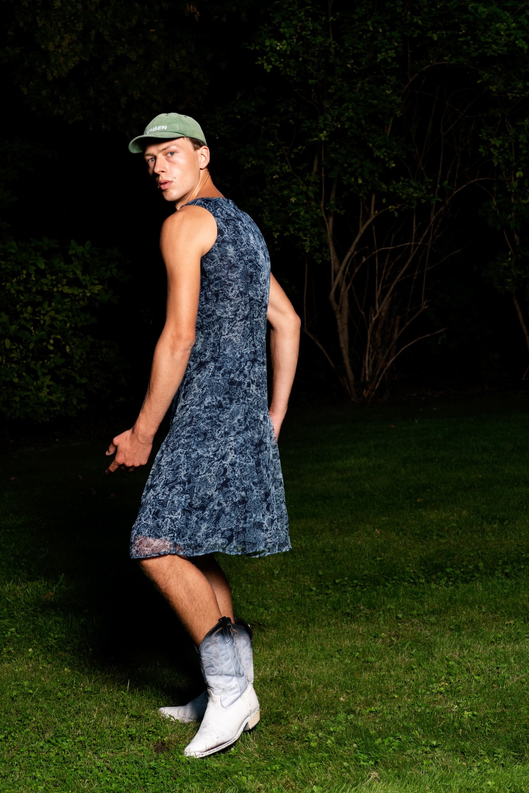 &copy; Michael Bennett