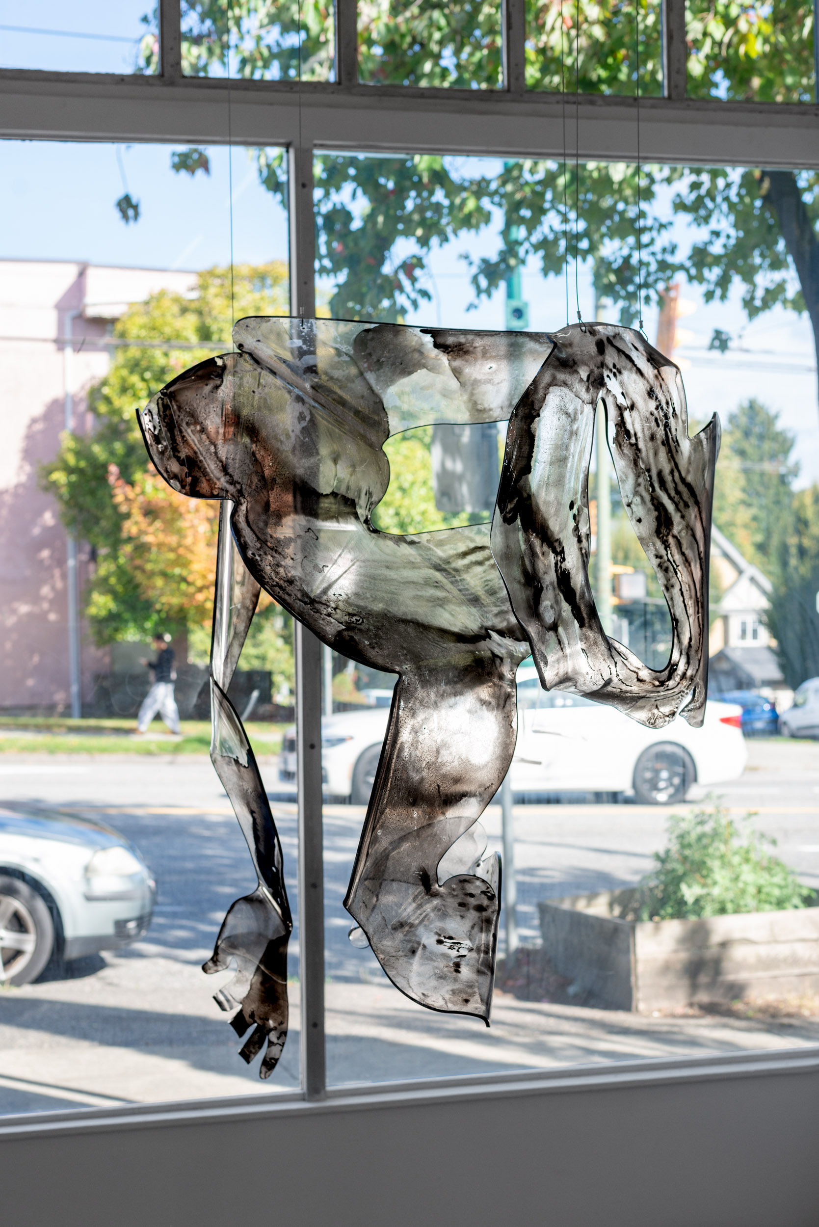 Mahsa Farzi, Untamed (mobile installation), 2025, dimensions variable. Oil paint on plexiglass.