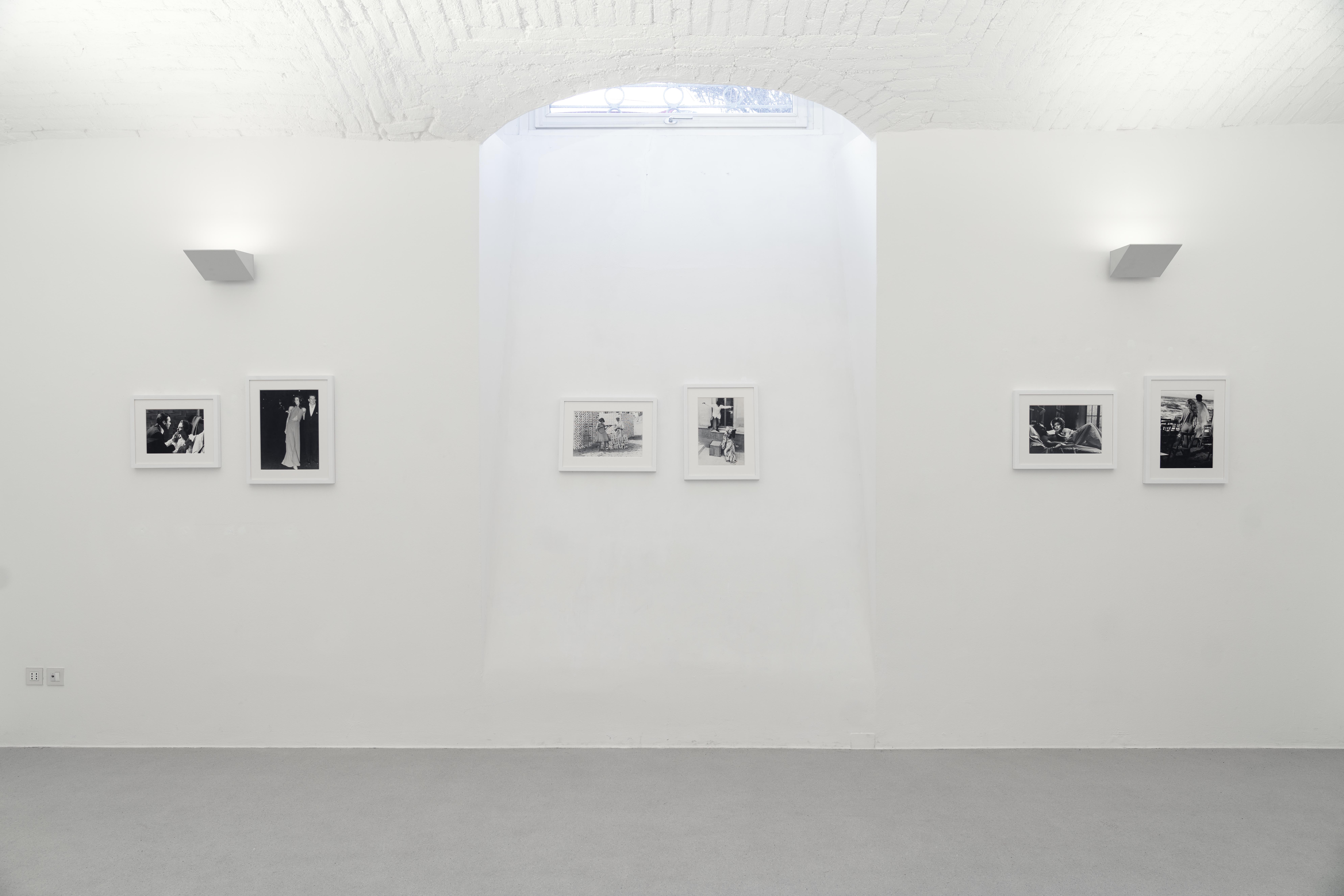 Installation view of the solo exhibition Elisabetta Catalano. Cinema, Moda e Performance, ph. Eduardo De Matteis, Courtesy Viasaterna and Archivio Elisabetta Catalano