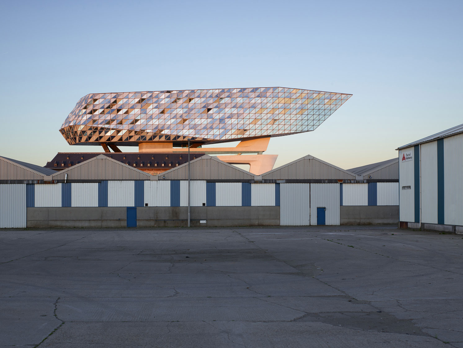 ZAHA HADID ARCHITECTS - PORTHOUSE - ANTWERP, BELGIUM