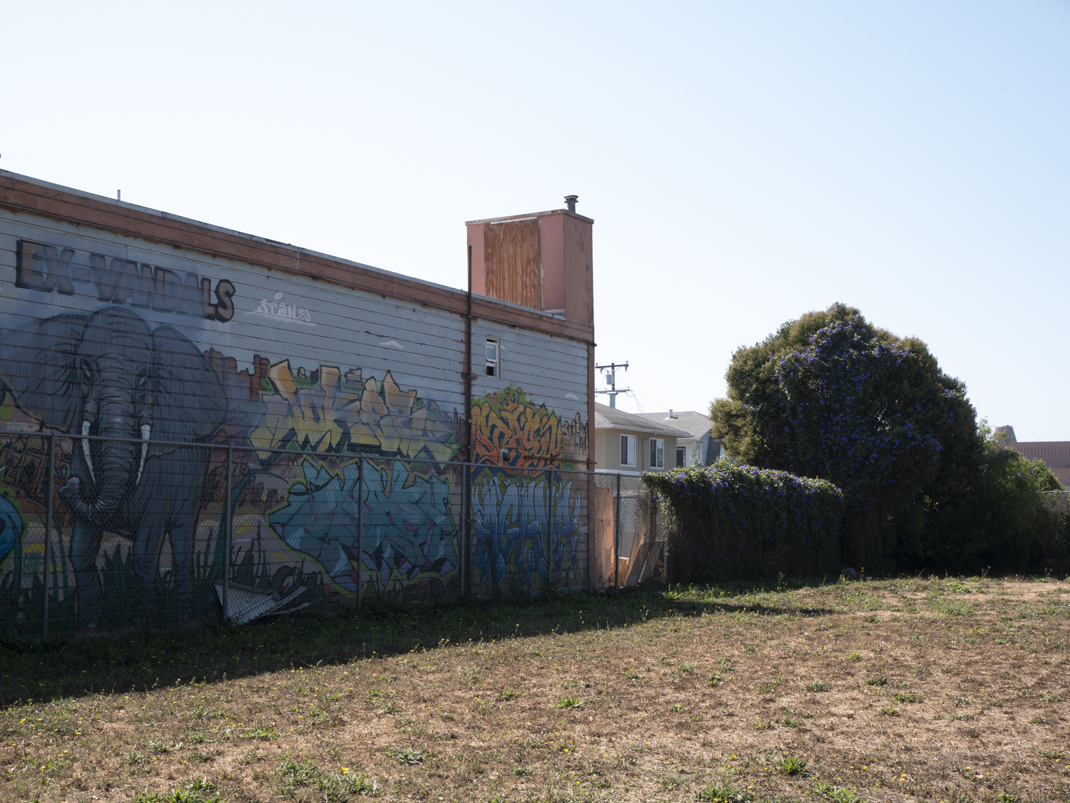 5425 San Pablo Ave, Oakland