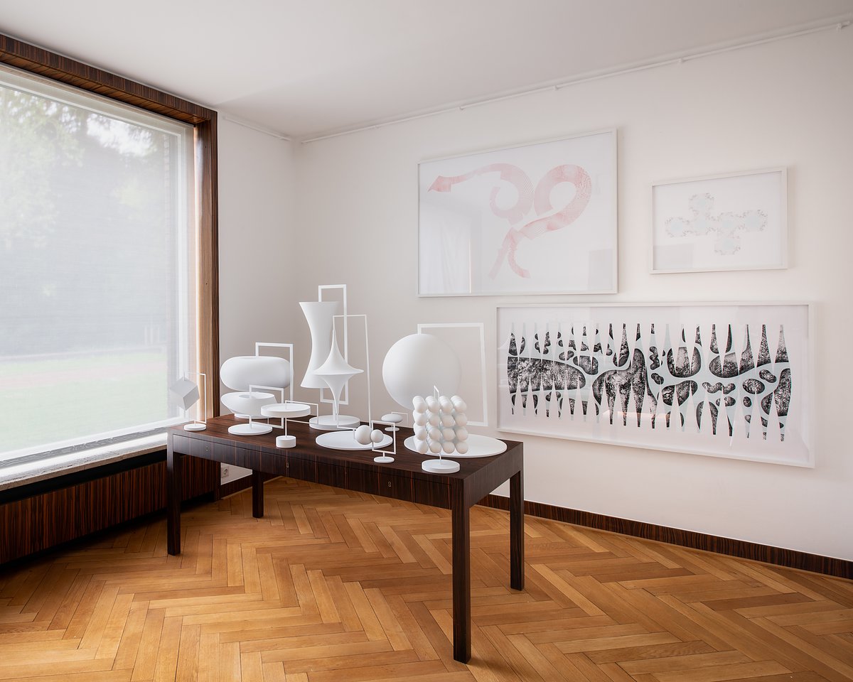 19/05/11 ‘Alternatives for Living’ at Haus Lange with Anthony Dunne & Fiona Raby (img by Dirk Rose)