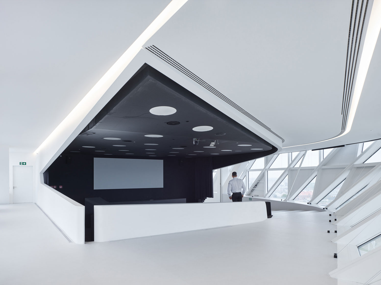 ZAHA HADID ARCHITECTS - PORTHOUSE - ANTWERP, BELGIUM