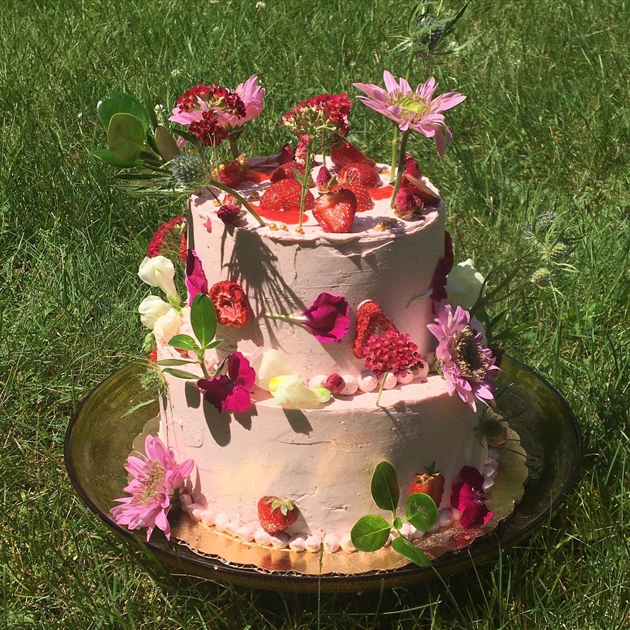 Honey rose cake !! On... - Kuks N' Cakes By Kunika Kulkarni | Facebook