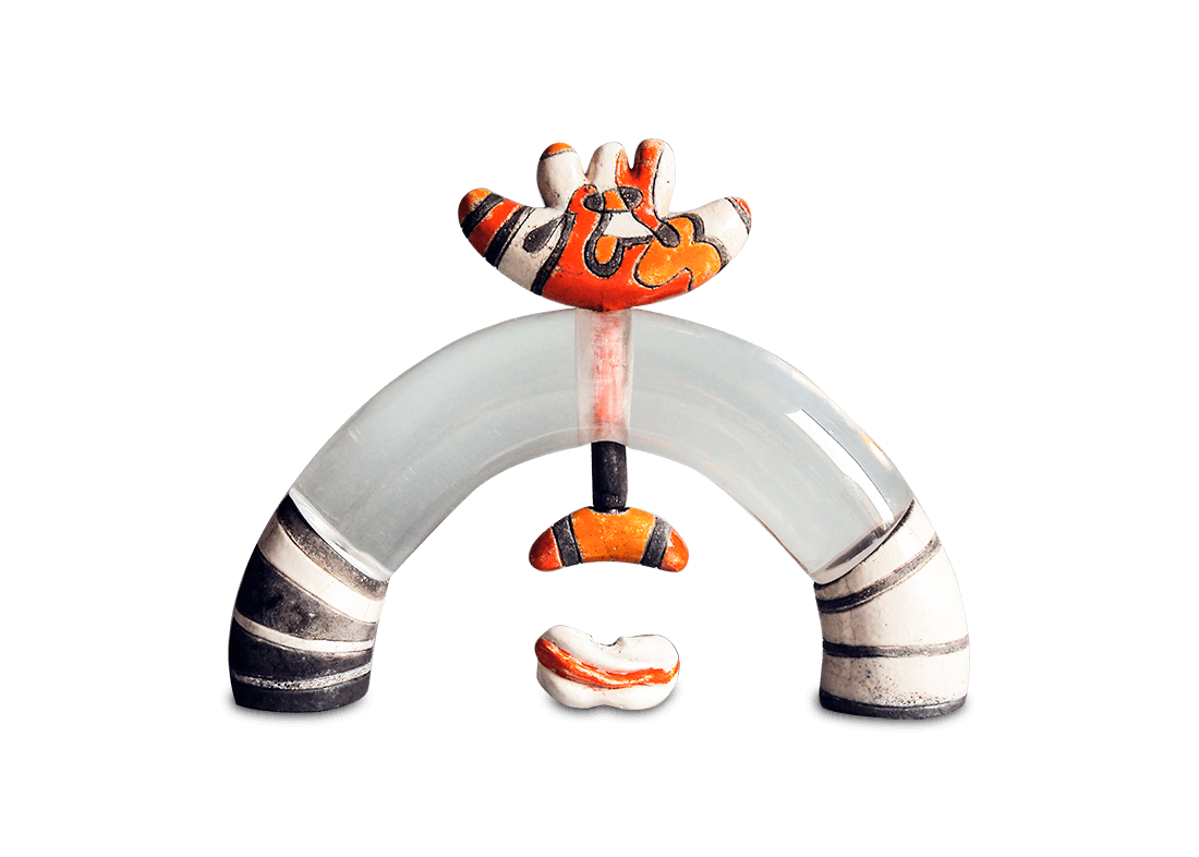 Principessascioperona e sul sasso nuvola (Ceramica Raku, plexiglass, calamita, cm 20x16x4 2010)