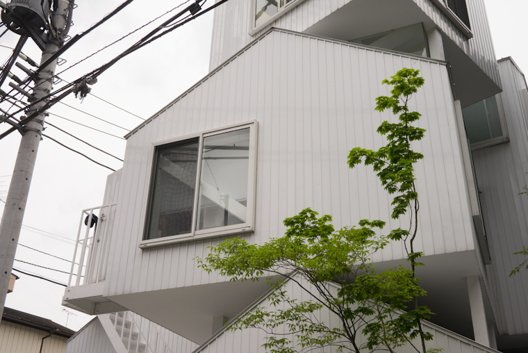 view of a house (tokyo apartments) // setagaya