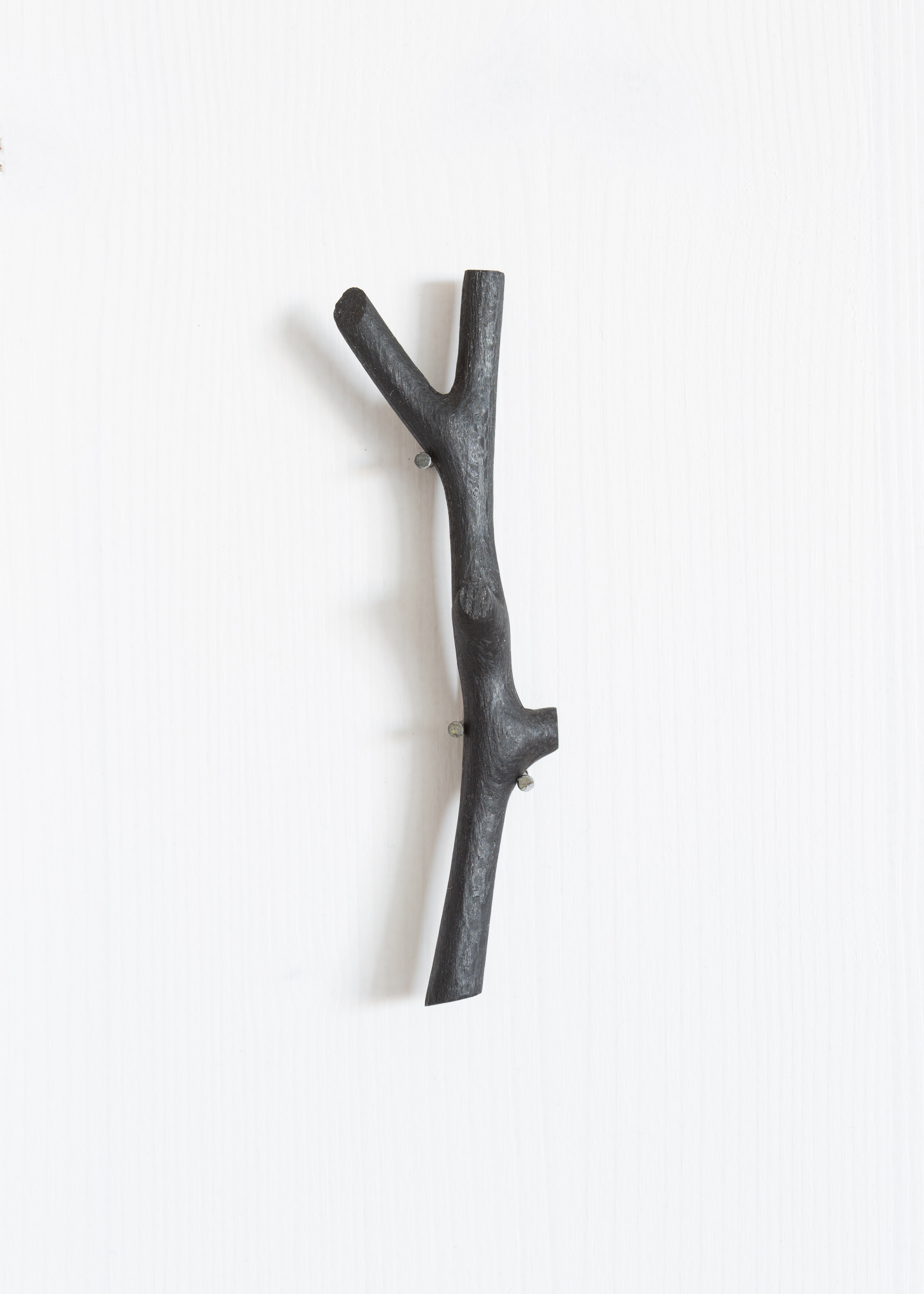 A sense of belonging 1/7 | 2018 | brooch | plane wood, copper (blackened), glass