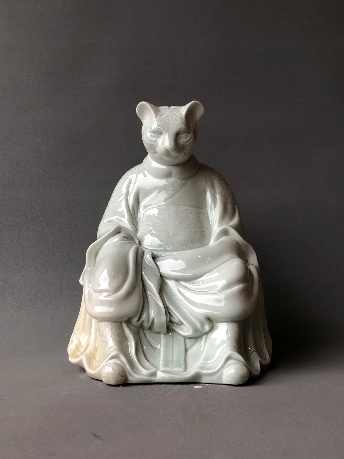 太歲星 - 虎 Tai Sui - Tiger, 瓷土、釉料 Porcelain clay with Glaze, 20 X 20 X 30 cm, Edition : 6
