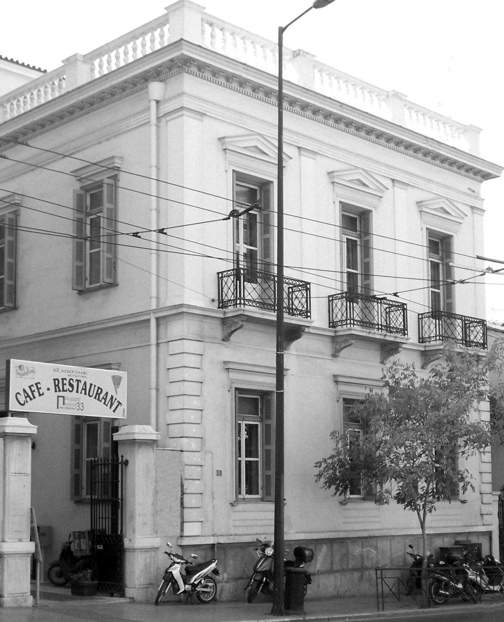 Peireus Bank Conversion & Restoration