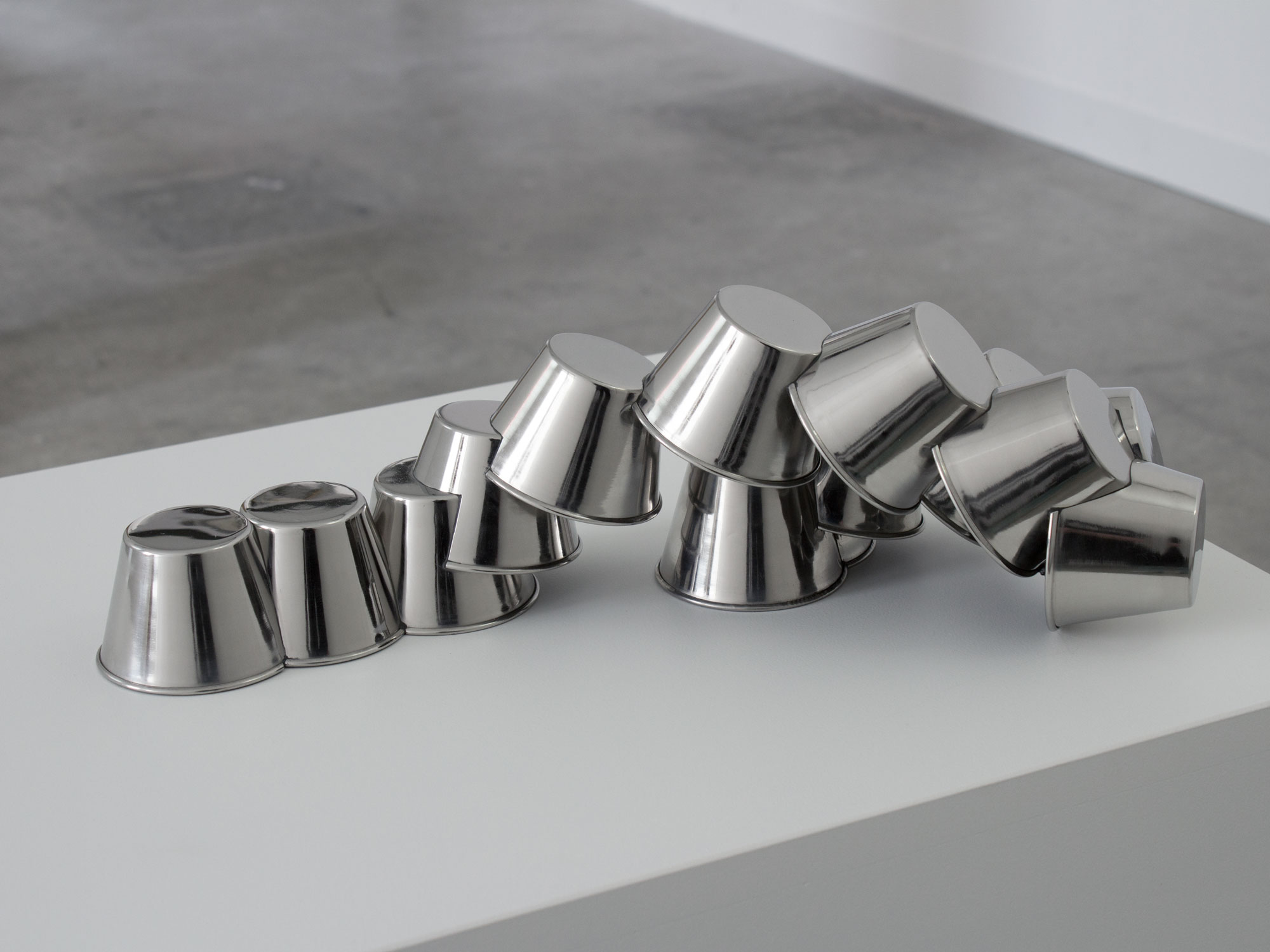 Untitled (Trilero Motion) #1, 2019Stainless steel and epoxy adhesive. 40 x 20 x 30 cm.