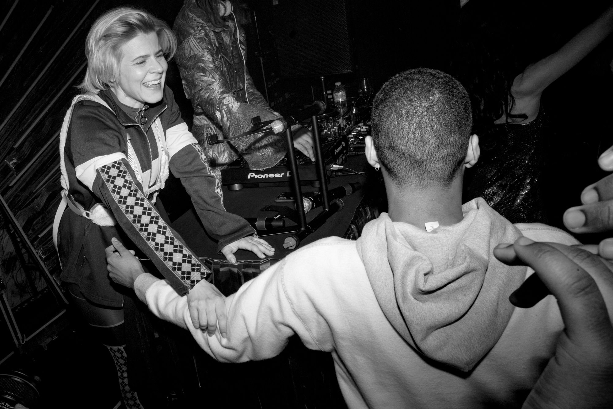 ROBYN _ LIVE IN NEW YORK